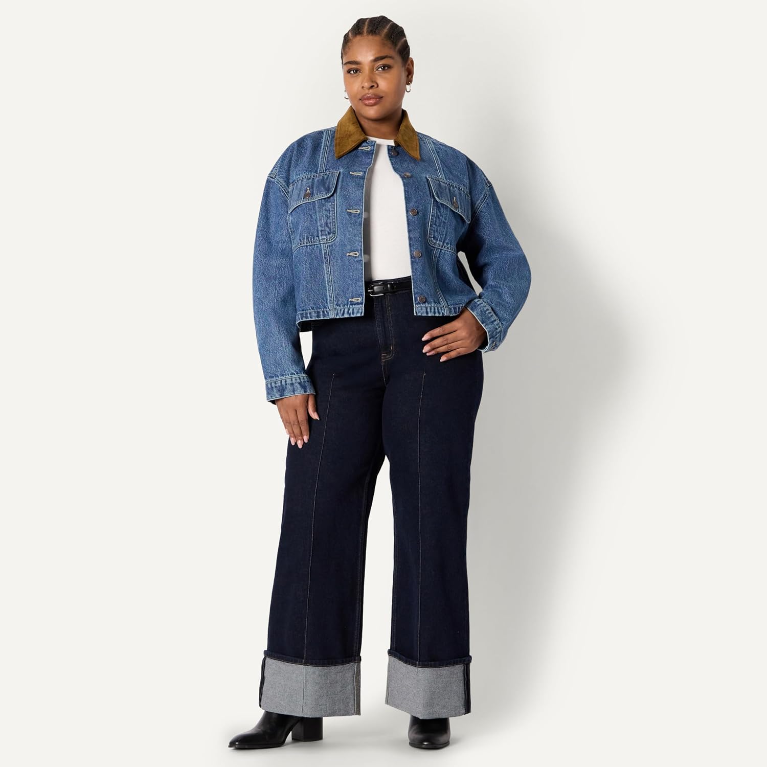 Thumbnail 6 de Amazon Essentials Women's (Demi's Pick) Oversized-Cropped Denim Jacket with Contrast Corduroy Collar
