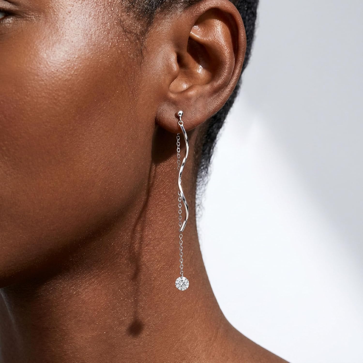 Detalle de SLUYNZ 925 Sterling Silver CZ Droplet Dangle Earrings – Long Chain with Wave Front