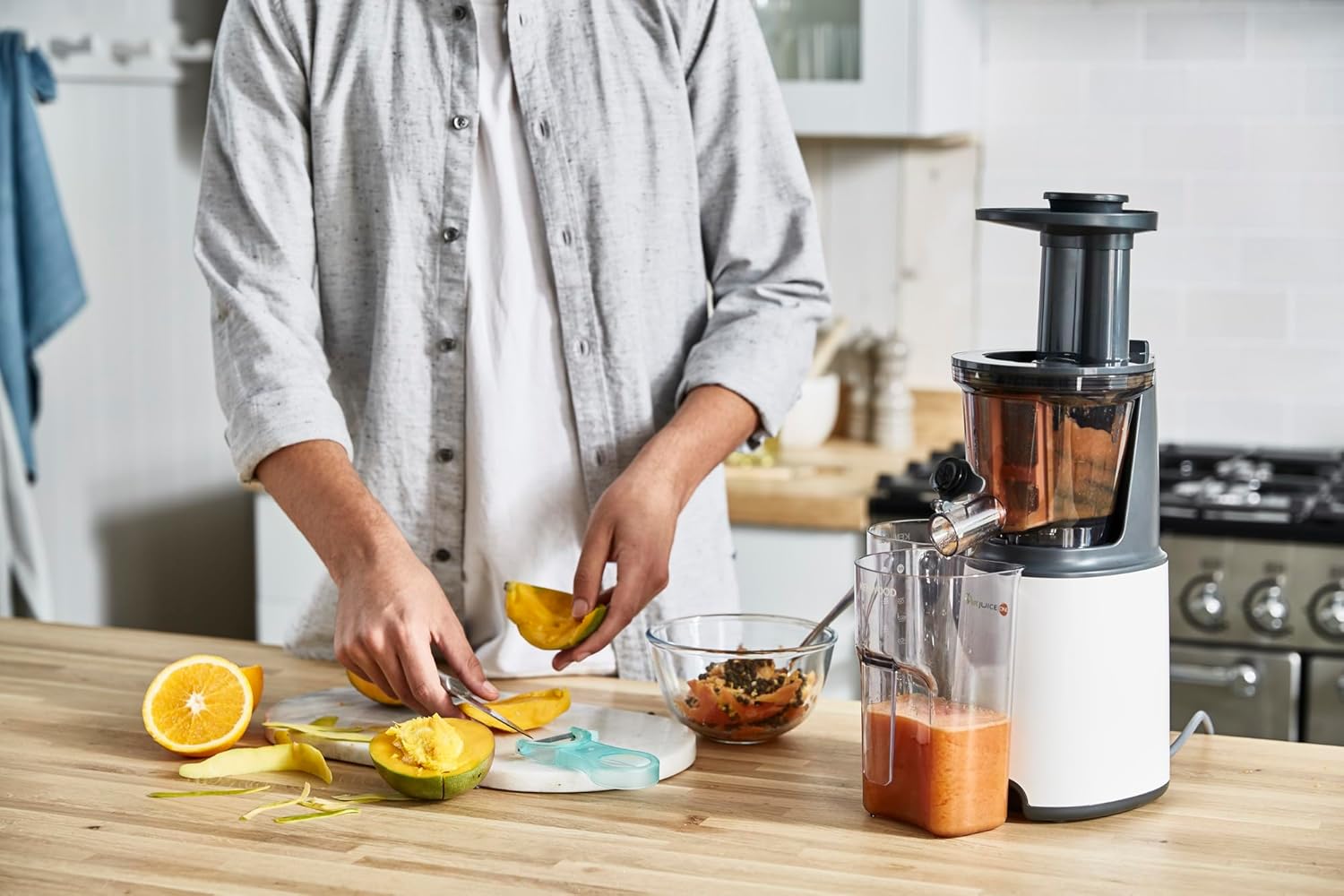 Thumbnail 4 de Kenwood JMP400WH PureJuice: Estrattore di succo a freddo con passino, 1,3 L di polpa e 1 L di succo