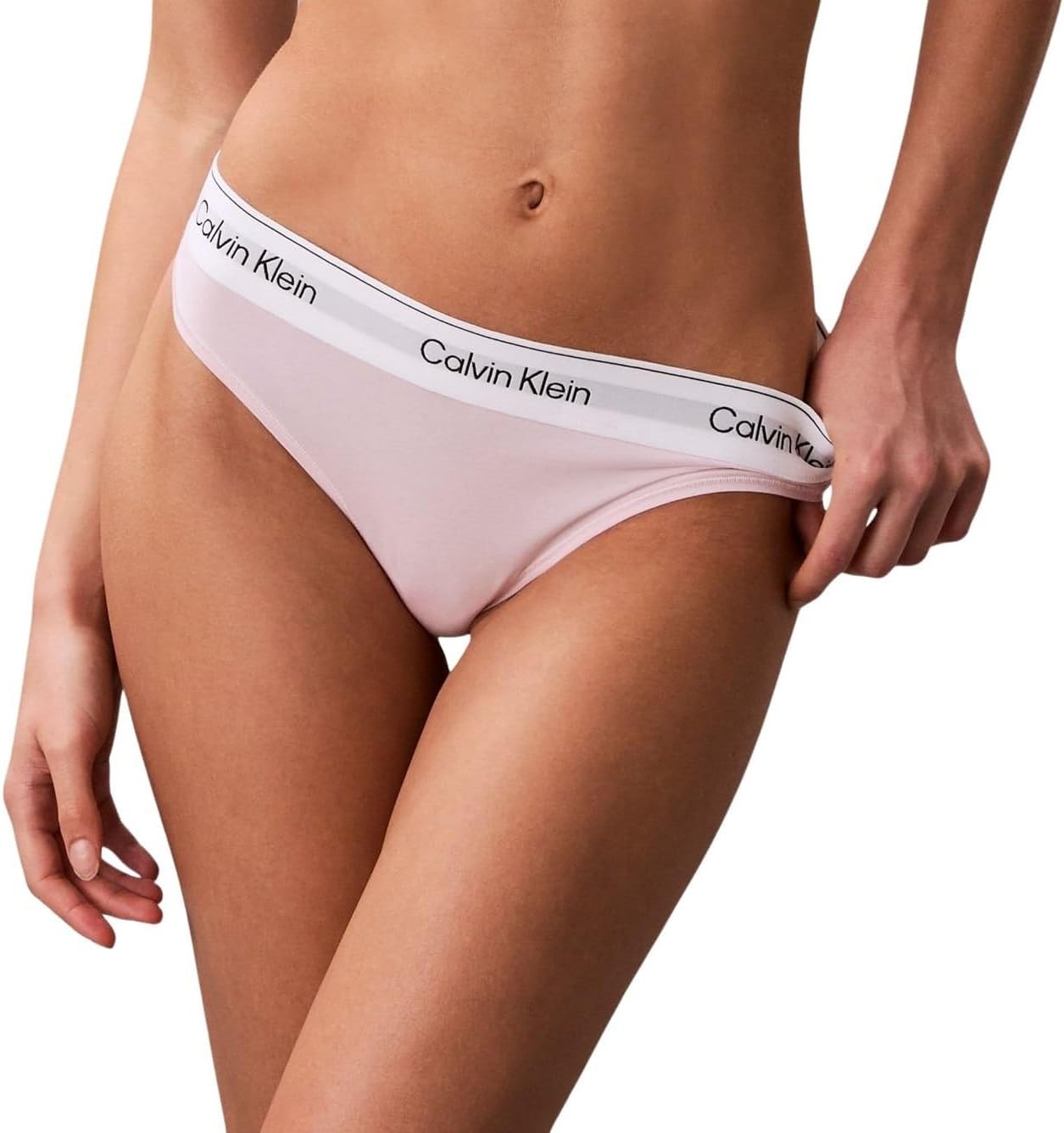 Detalle de Calvin Klein Women’s Stretch Thong underwear