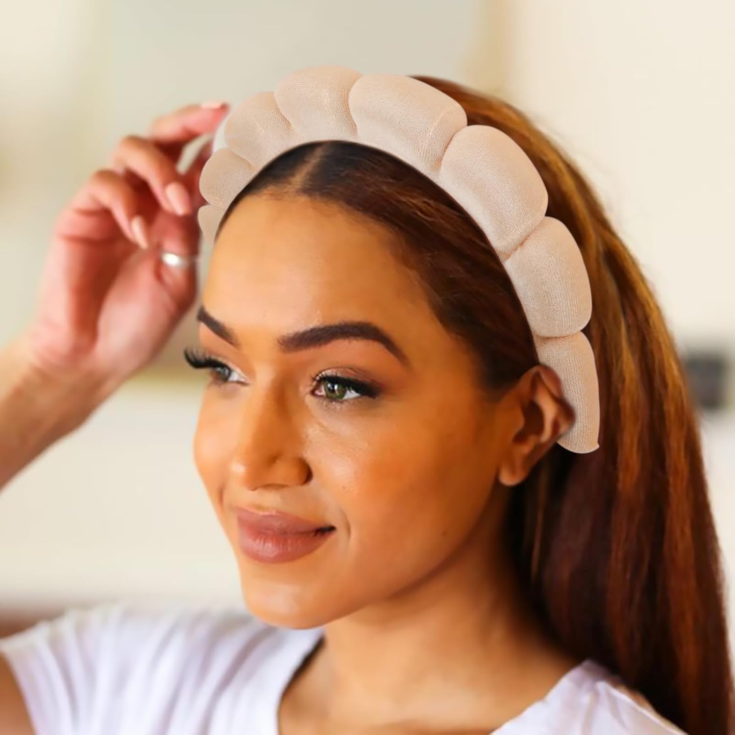 Detalle de DRESHOW spa headband and wristband set for face washing and skincare