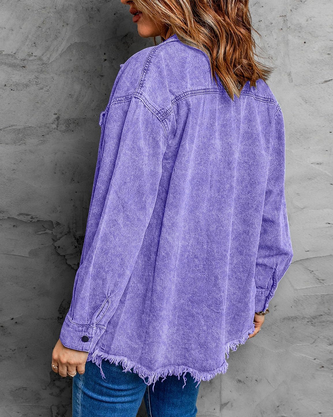 Thumbnail 1 de Vetinee Women’s Oversized Button Up Frayed Hem Shacket Long Sleeve Pockets Denim Jean Jacket