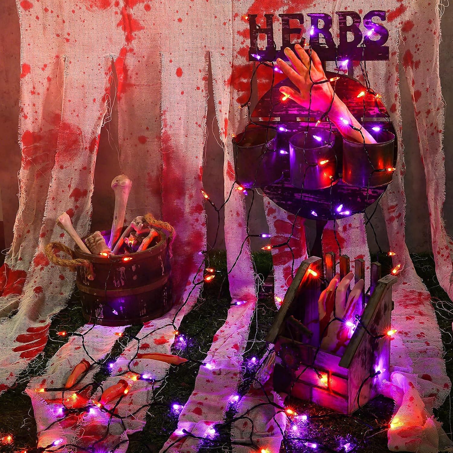 Detalle 1 de Joomer Battery-Operated Halloween String Lights, 33 Feet, 100 Orange and Purple LEDs