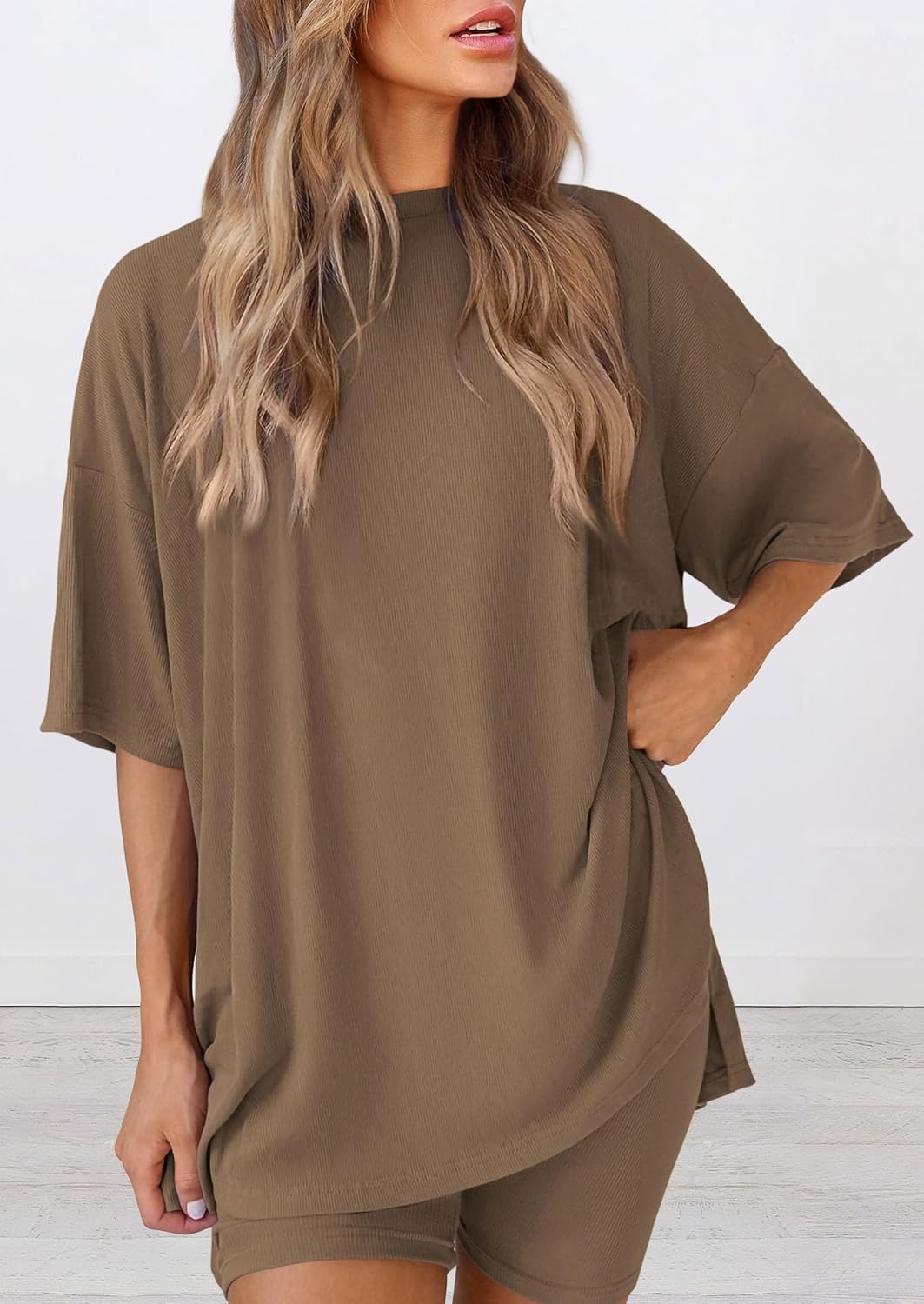 Detalle de Prettygarden Two-Piece Women's Summer Set: Loose Tee + High-W waist Biker Shorts