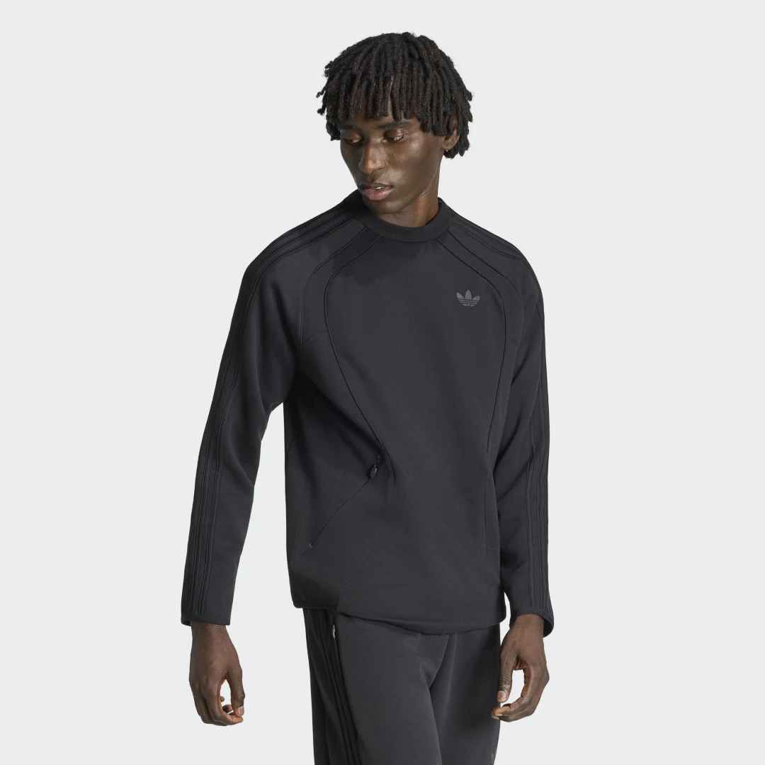 Detalle de Sudadera SPACER TEAMGEIST 26 CUTLINE CREW de Adidas – Negro