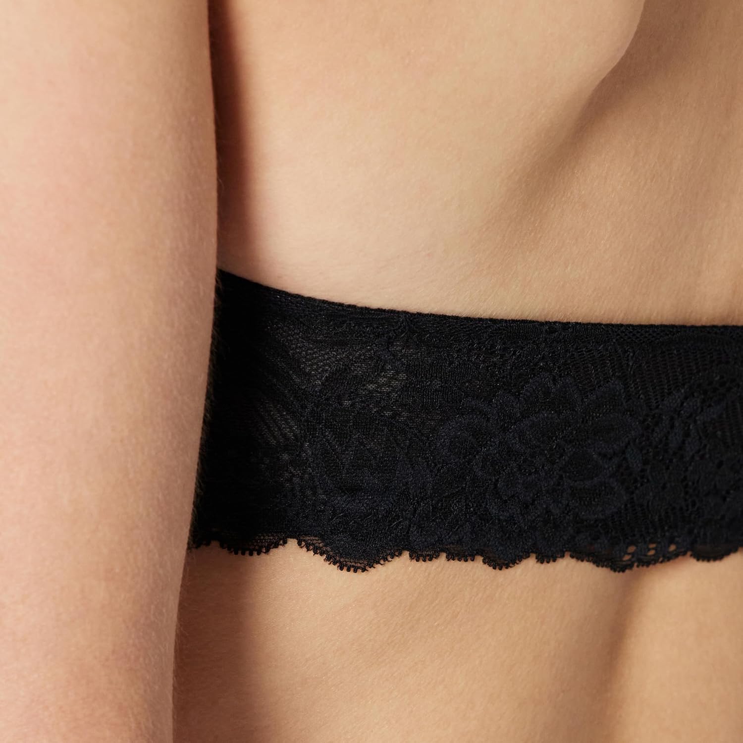 Thumbnail 3 de Amazon Essentials Damen Stretch-Bralette mit Neckholder aus Galloon-Spitze (bügel-los)