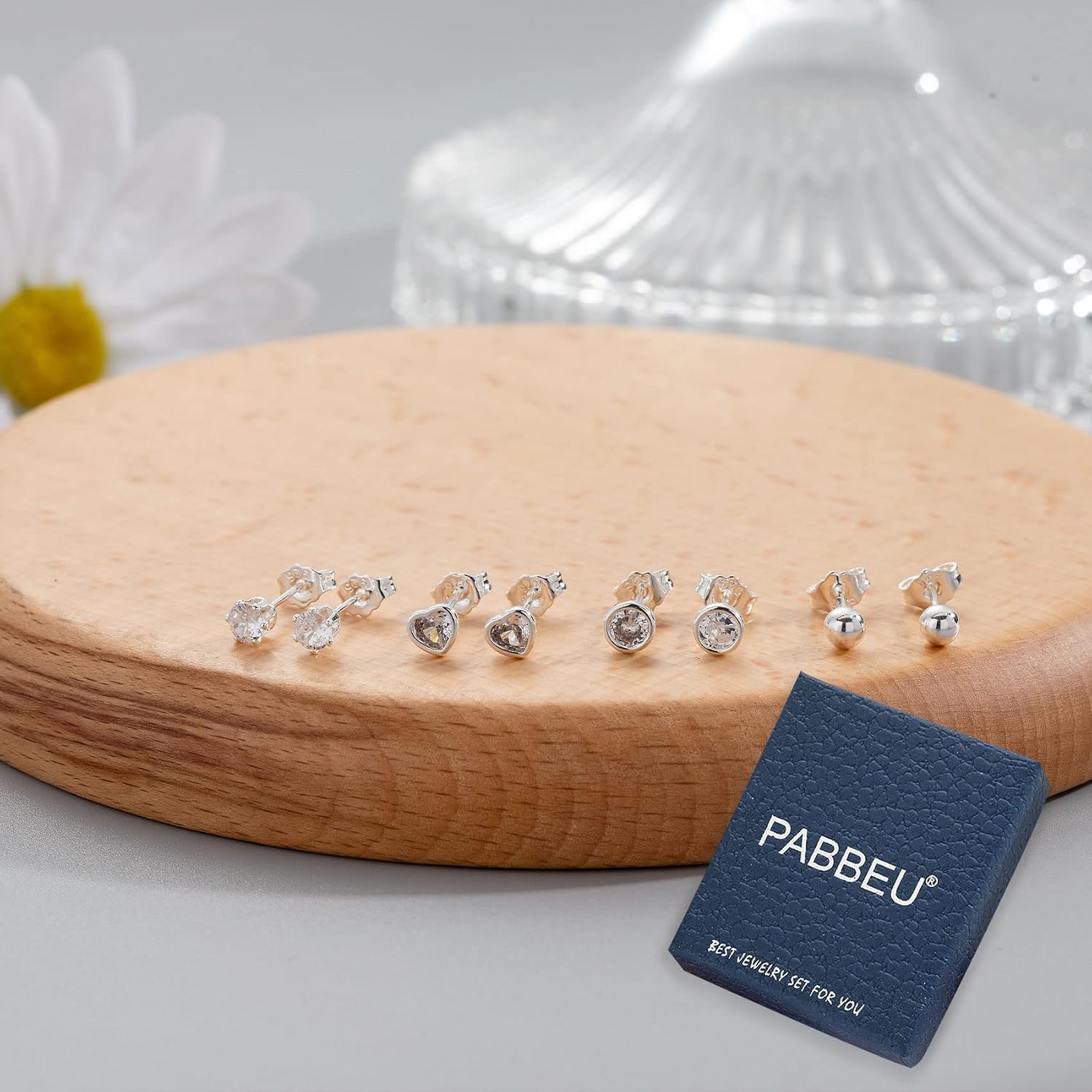 Thumbnail 4 de PABBEU 4 Pairs Sterling Silver Stud Earrings for Women – Heart Design, Hypoallergenic