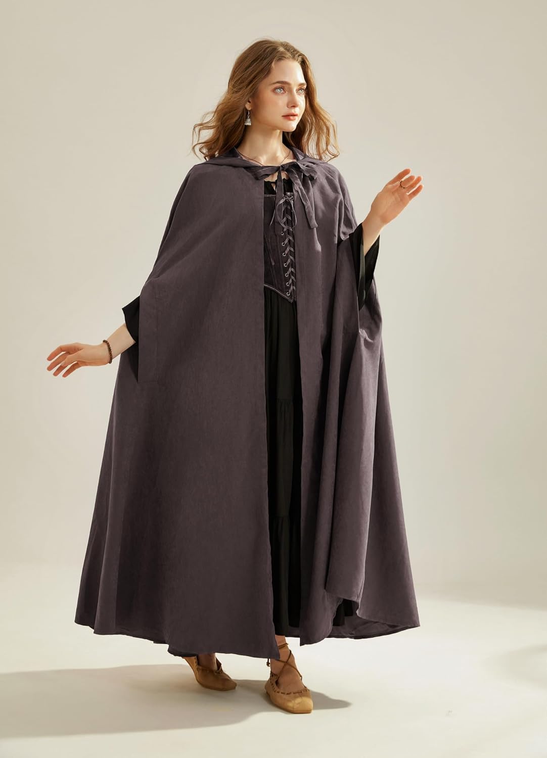 Detalle de SCARLET DARKNESS Scarlet Darkness medieval hooded maxi cloak for women (unisex) – cosplay cape