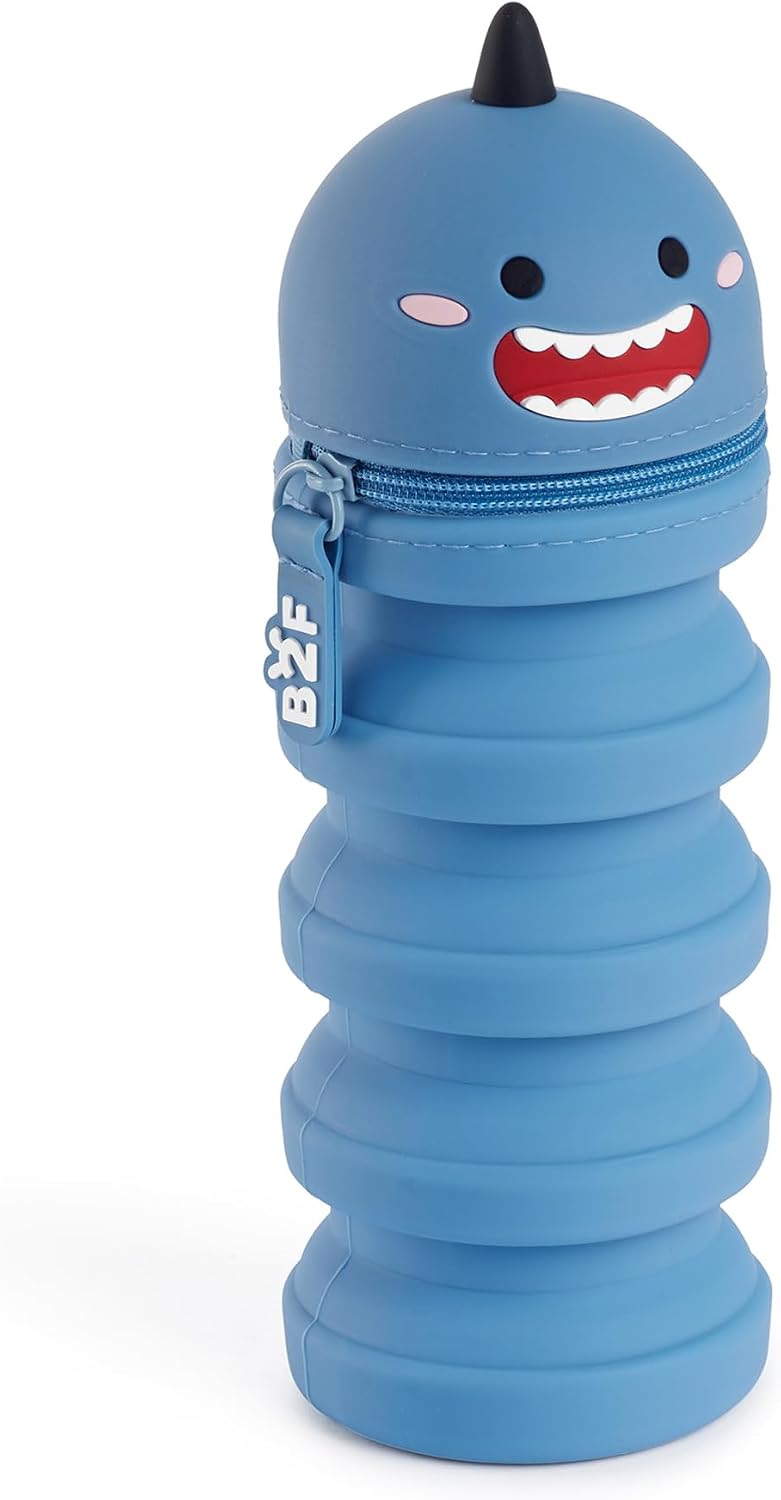 Detalle de Back2Fun 2-i-1 utdragbart pennfodral i blå silikon med hajmotiv