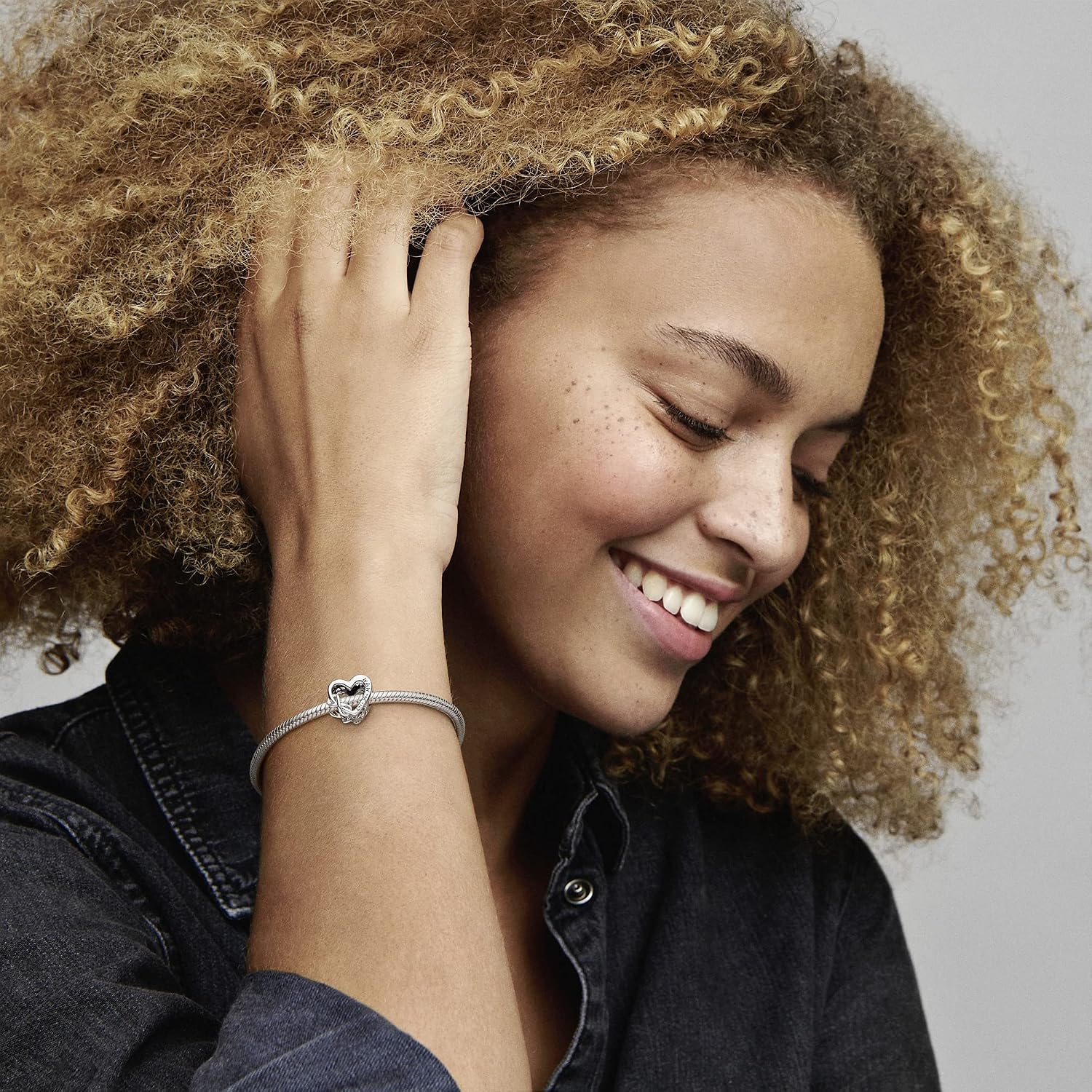 Thumbnail 5 de Pandora Love You Mum — Charme Cœur Infini pour Pandora Moments