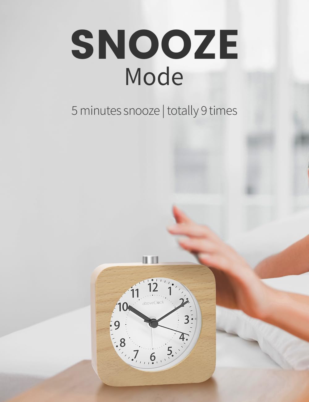 Detalle de aboveClock houten analoge wekker zonder tikgeluid, met snooze en nachtlampje