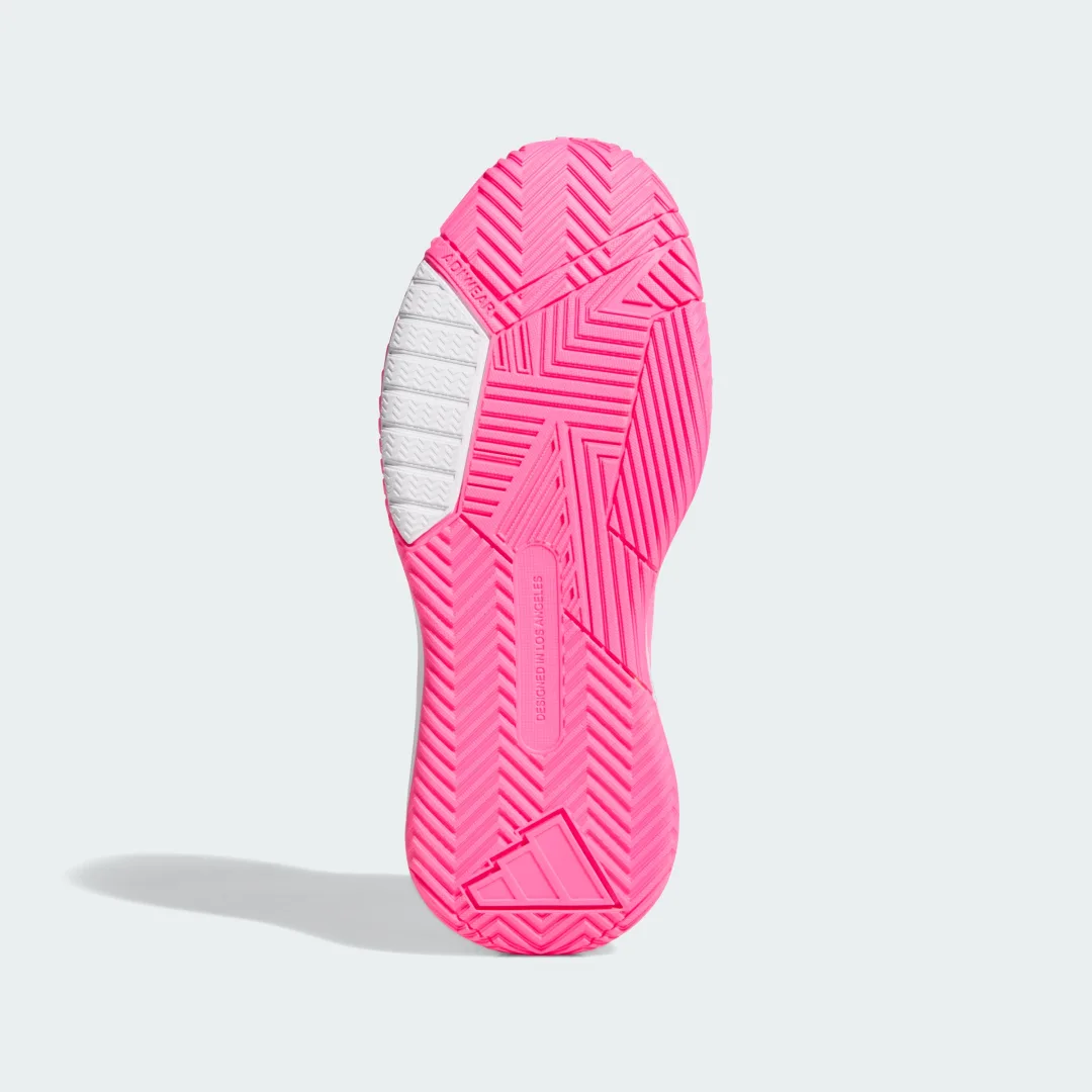Detalle de Ownthegame 3.0: zapatilla rosa de Adidas