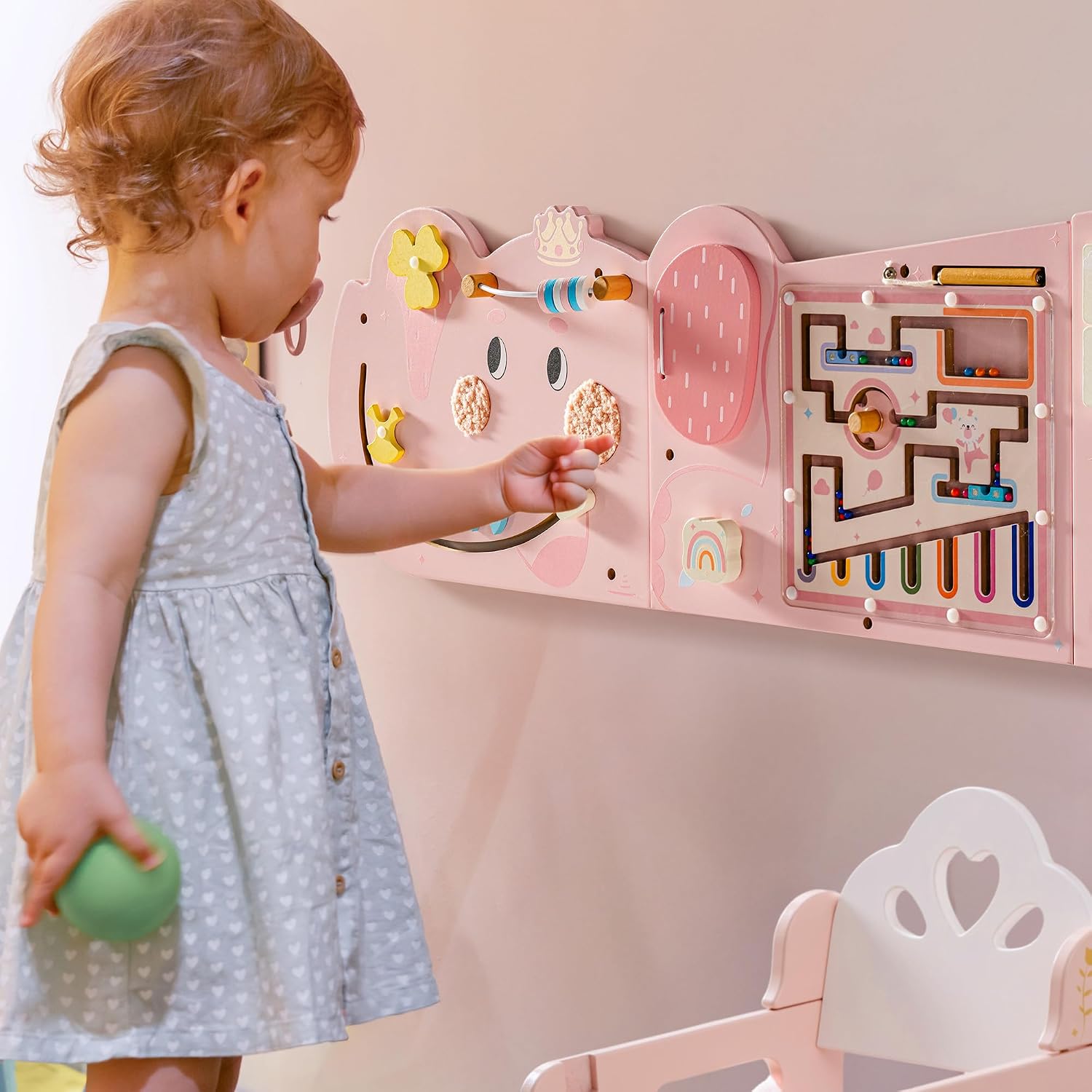 Detalle 2 de ROBUD Elephant Montessori Busy Board 12-in-1