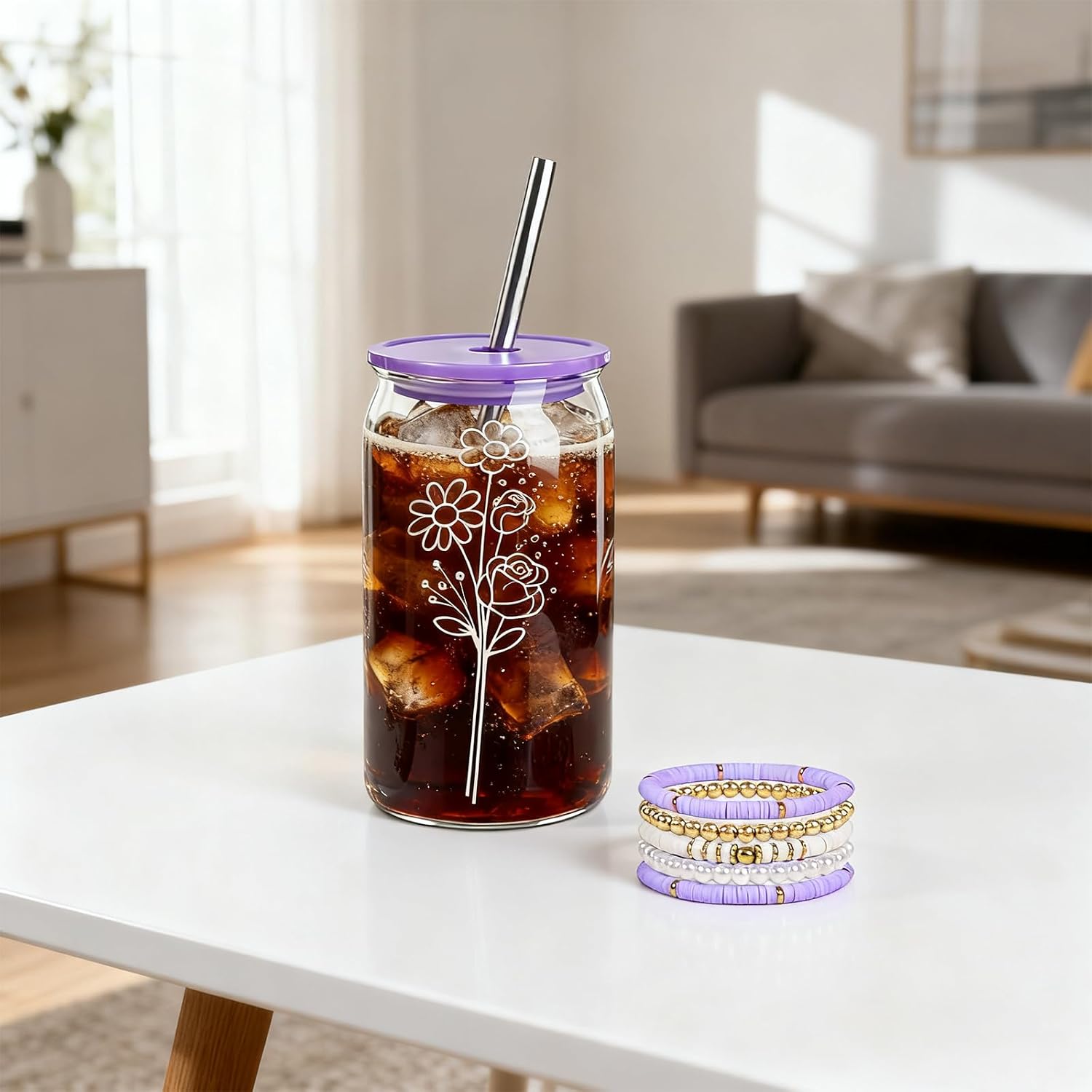 Detalle de Kococaty CU-01 verjaardagscadeauset in paars met glas en accessoires