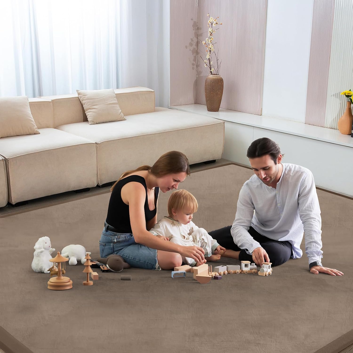 Detalle 2 de ILPEOD Baby Play Mat, 39 x 59-Inch Coral Velvet Foam Crawling Rug, Camel