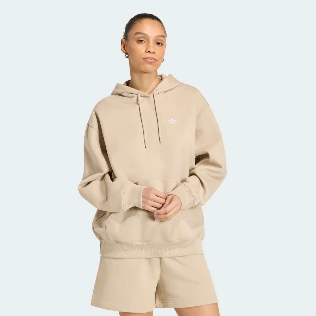 Detalle de Adidas Essentials: Sudadera con capucha de felpa, corte holgado en beige