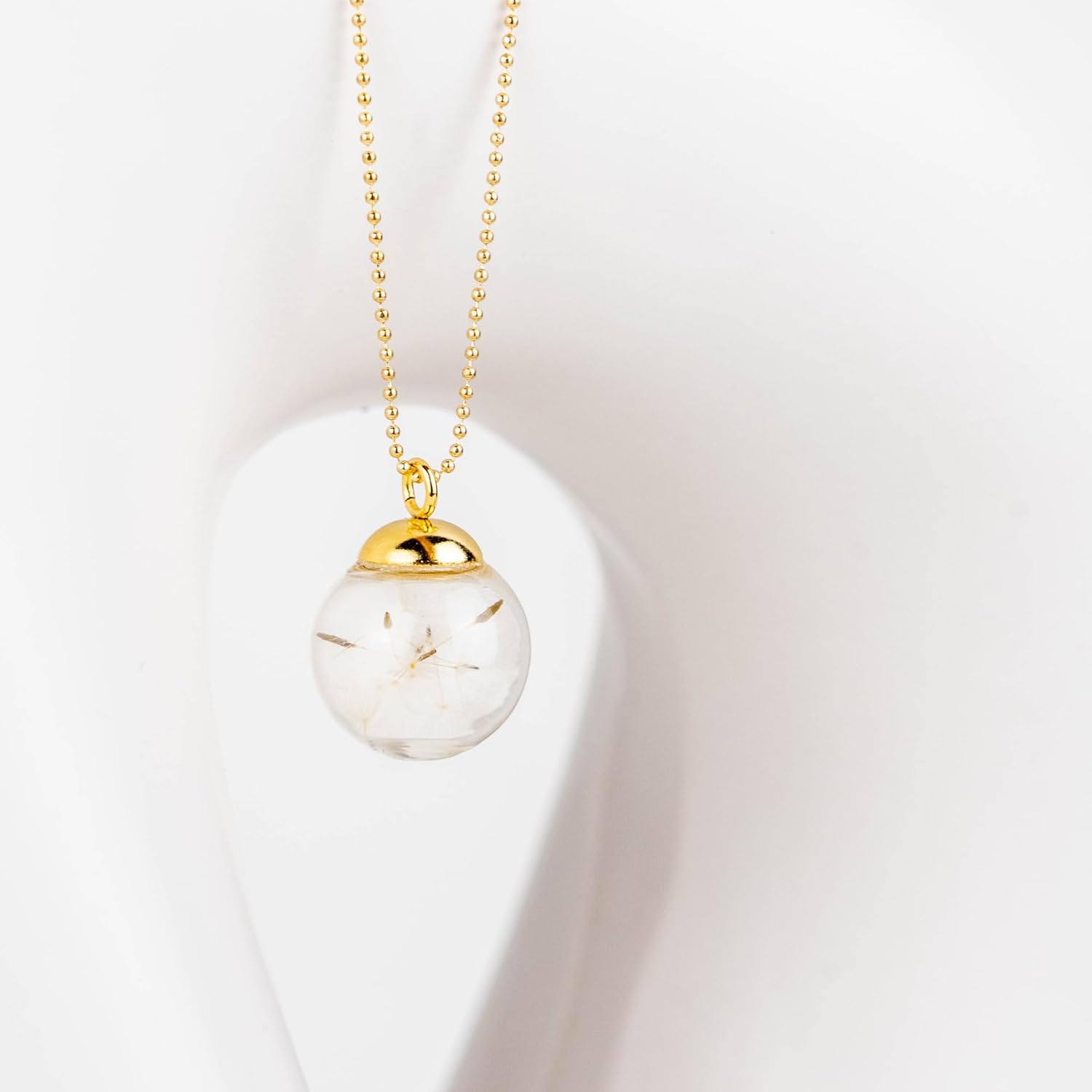 Detalle de Gioielli Botanici Collana con Semi di Soffione in Acciaio Inox Oro – Ampolla in Vetro con Fiori Naturali