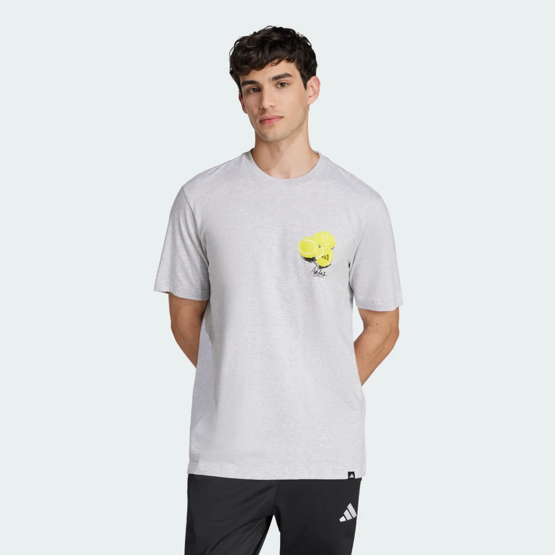 Detalle de Camiseta Lounge Still Life Lemons Graphic de Adidas (gris)