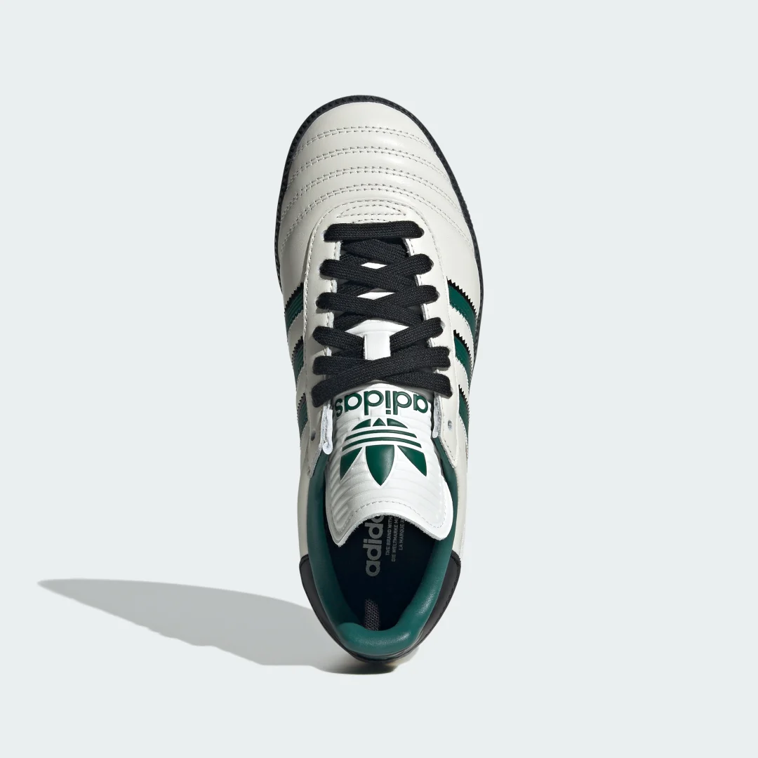 Detalle de Adidas Samba JP infantil en blanco: qué tener en cuenta antes de elegirla