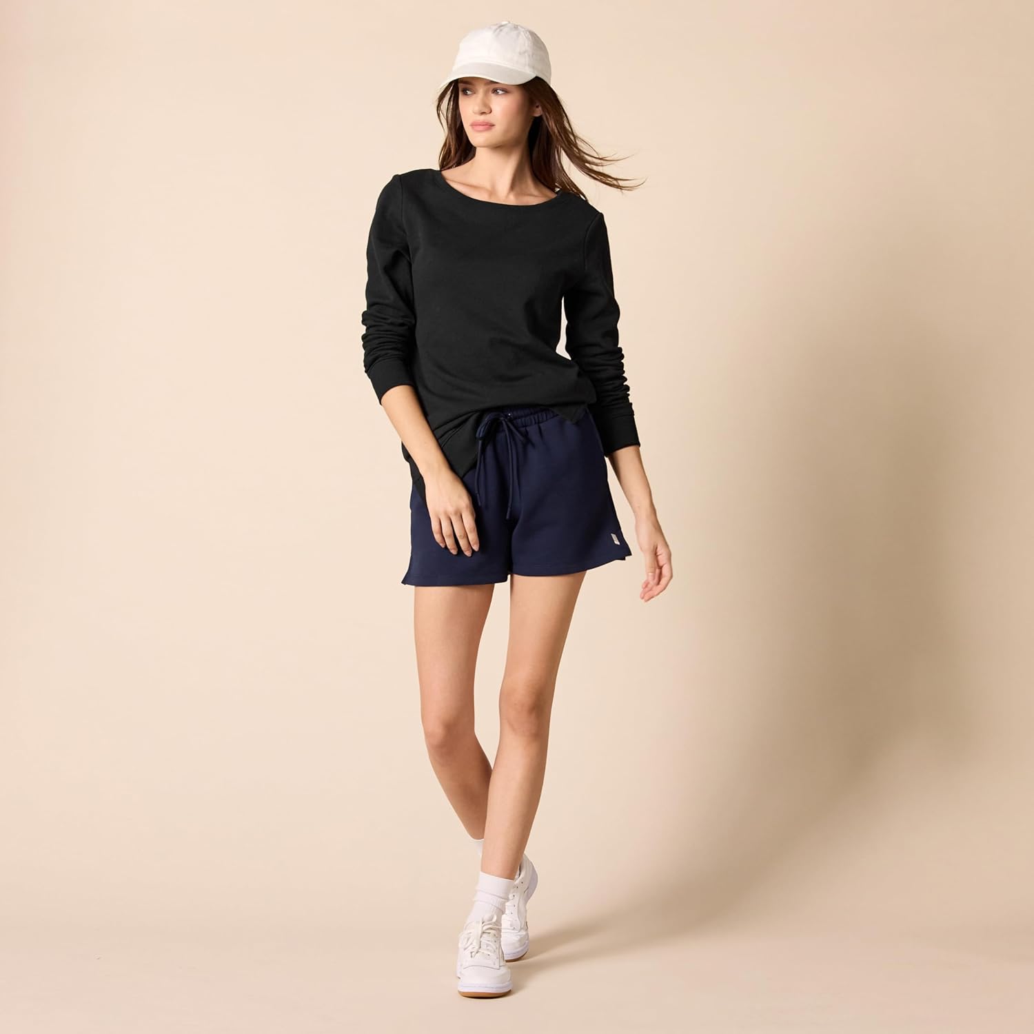 Thumbnail 4 de Amazon Essentials Women’s Open-Neck Loose-Fit Fleece Tunic Sweatshirt