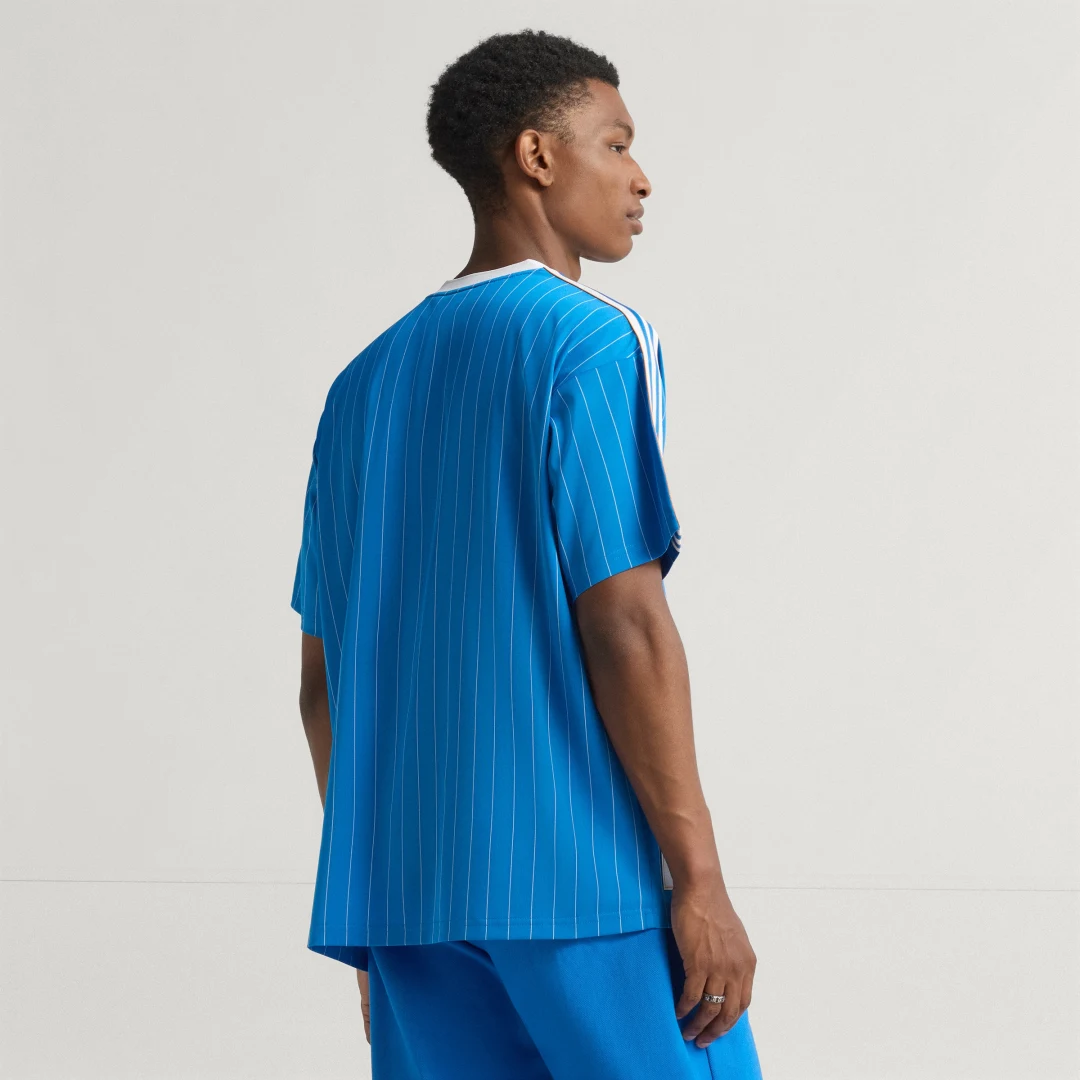 Detalle 2 de Camiseta Real Madrid Terrace Icons de Adidas