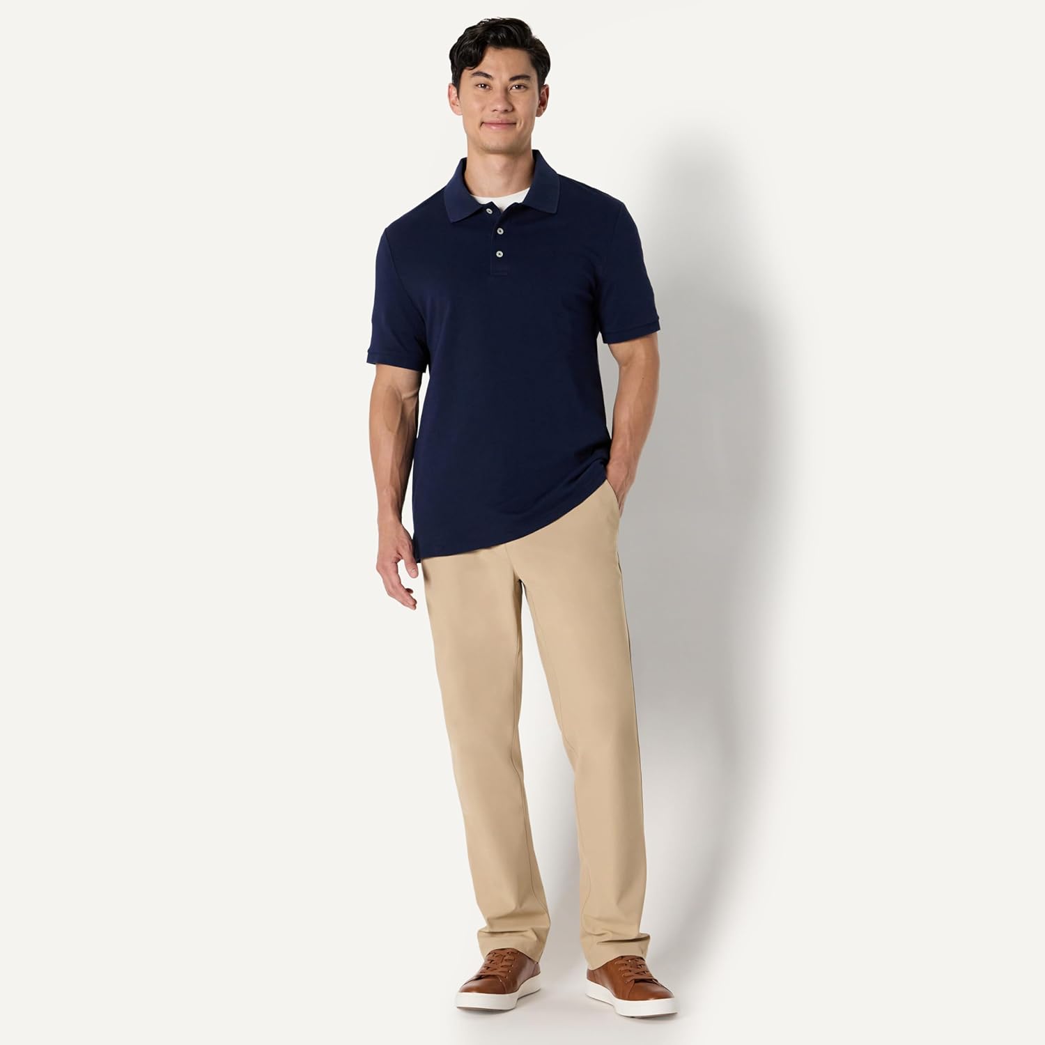 Thumbnail 4 de Amazon Essentials Men’s Regular Fit Interlock Polo Shirt (100% cotton)