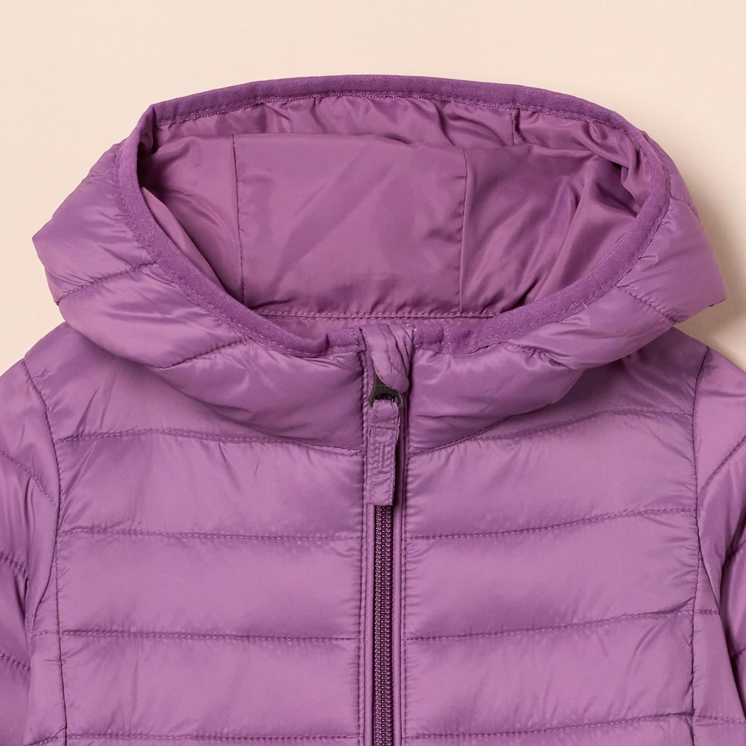 Thumbnail 3 de Amazon Essentials Mädchen Leichte wasserabweisende, faltbare Winterjacke mit Kapuze