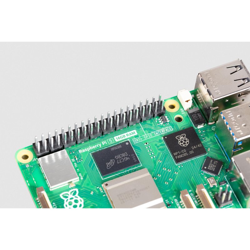 Detalle de Raspberry Pi 5 16GB Quad‑Core 2.4 GHz: mini PC potente y compacto