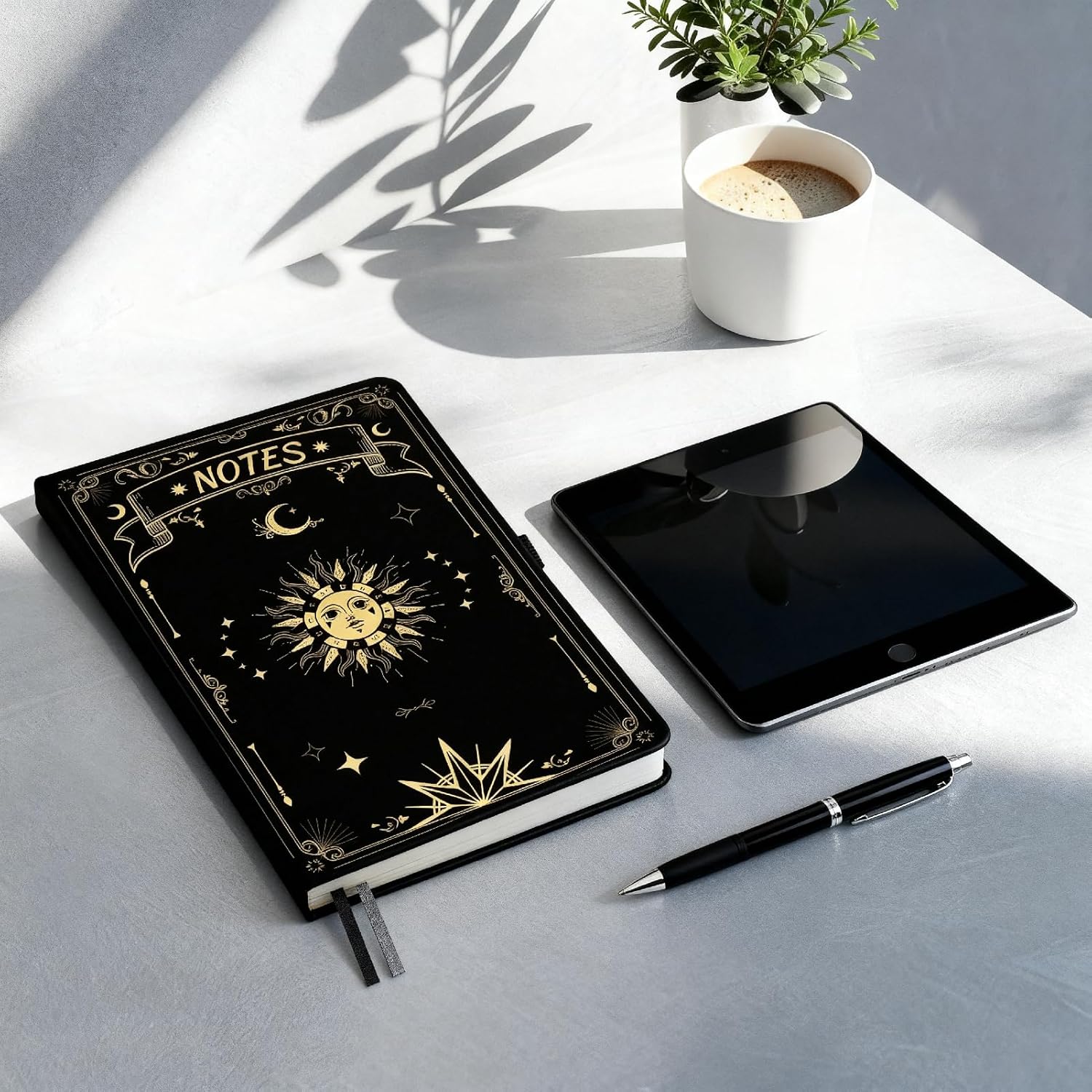 Detalle de XLOXFU Lined Notebook A5 Journal: 192 pages, PU Leather, 7mm ruling