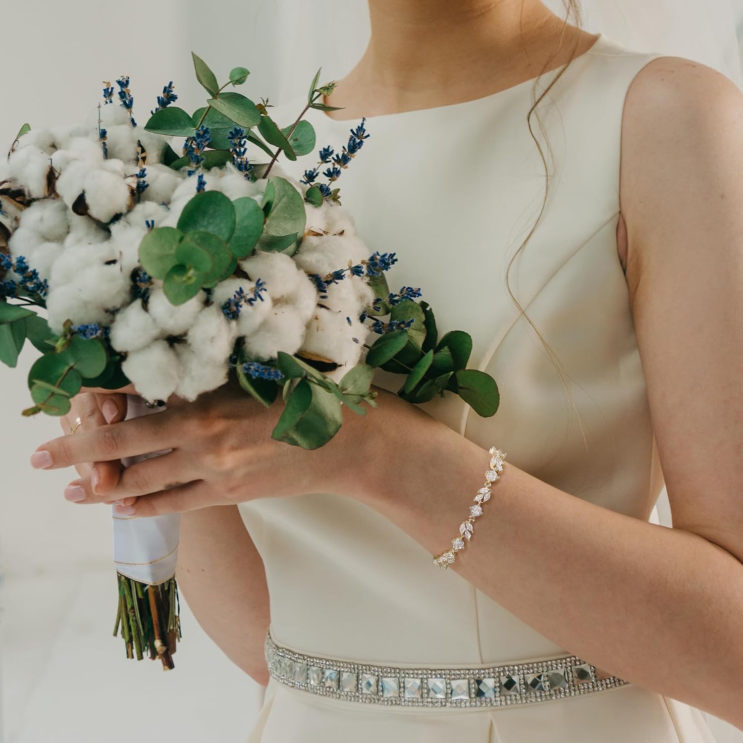 Detalle de Clearine Bracciale da sposa con zirconi cubici: braccialetto tennis in ottone per damigelle d'onore