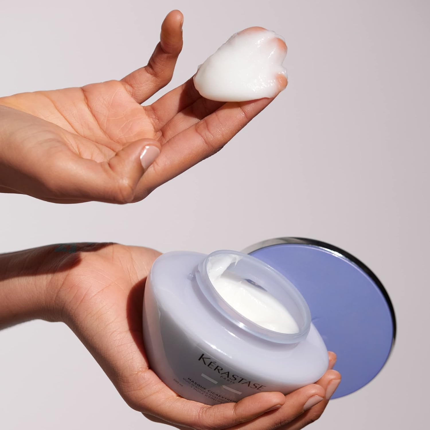 Thumbnail 6 de Kérastase Blond Absolu Intense Conditioning Hair Mask (Masque Cicaextreme) 200ml for sensitised blonde hair