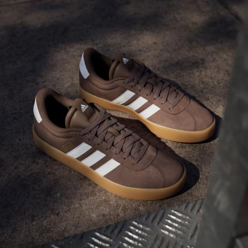 Detalle 2 de Adidas Uomo VL Court 3.0 Shoes – Earth Strata / Cloud White / Gold Metallic, 43 1/3 EU