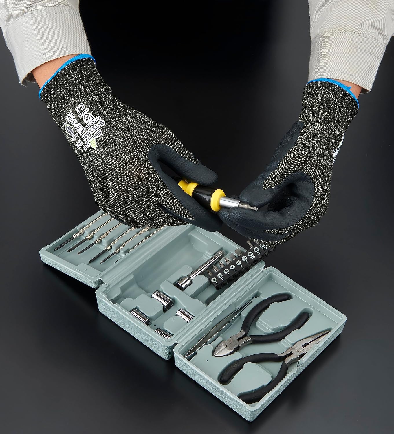 Detalle 1 de ショーワグローブ S-TEX 581 耐切創手袋 レベル5・Lサイズ・ニトリルゴム掌コート