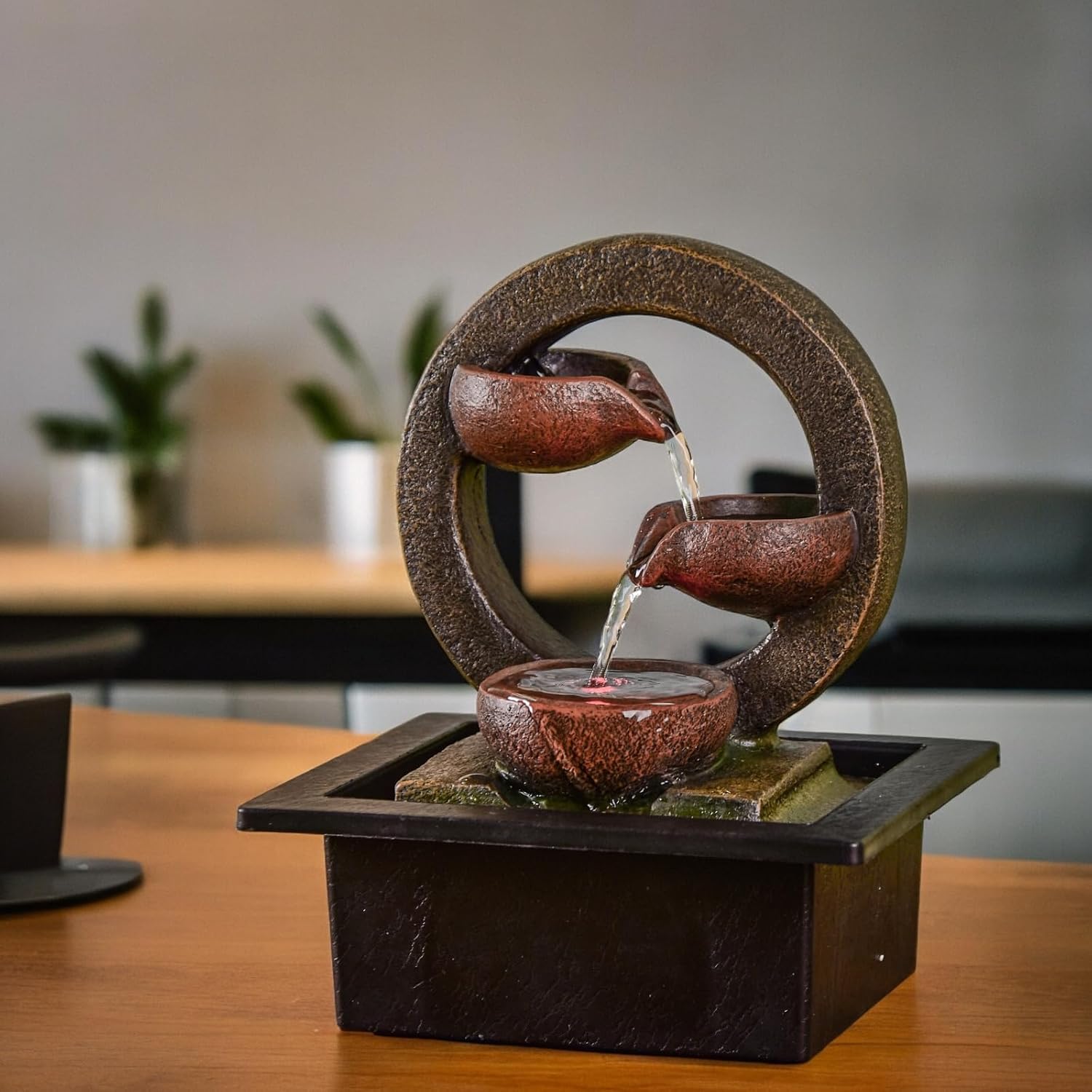 Detalle de Zen'Light Zen Terai – fontanna dekoracyjna z oświetleniem LED, żywica, 25 cm