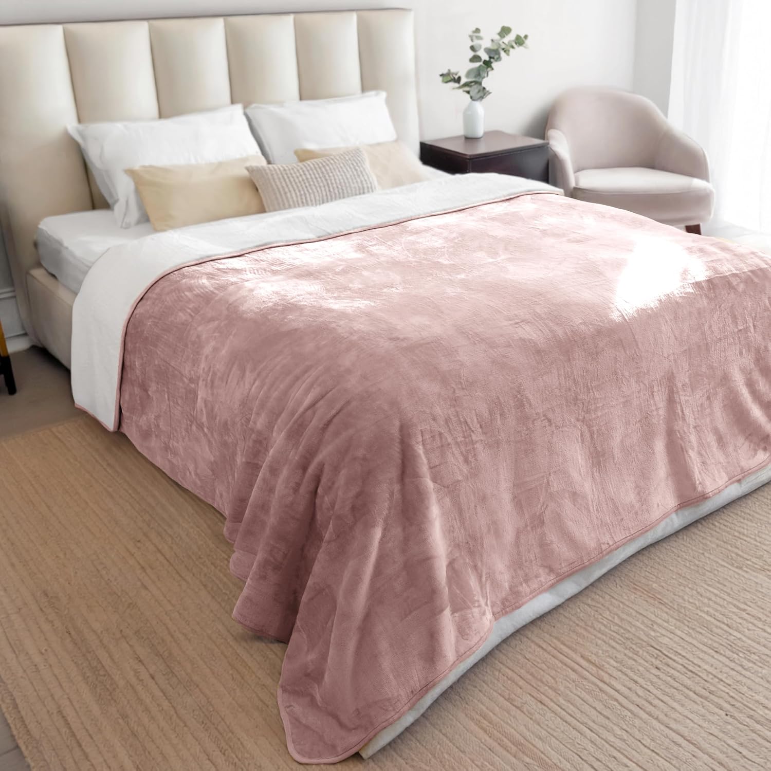 Detalle de Dreamzie wasserdichte Decke 152 x 203 cm für Sofa und Bett, reversible Sherpa-Fleece – hellrosa