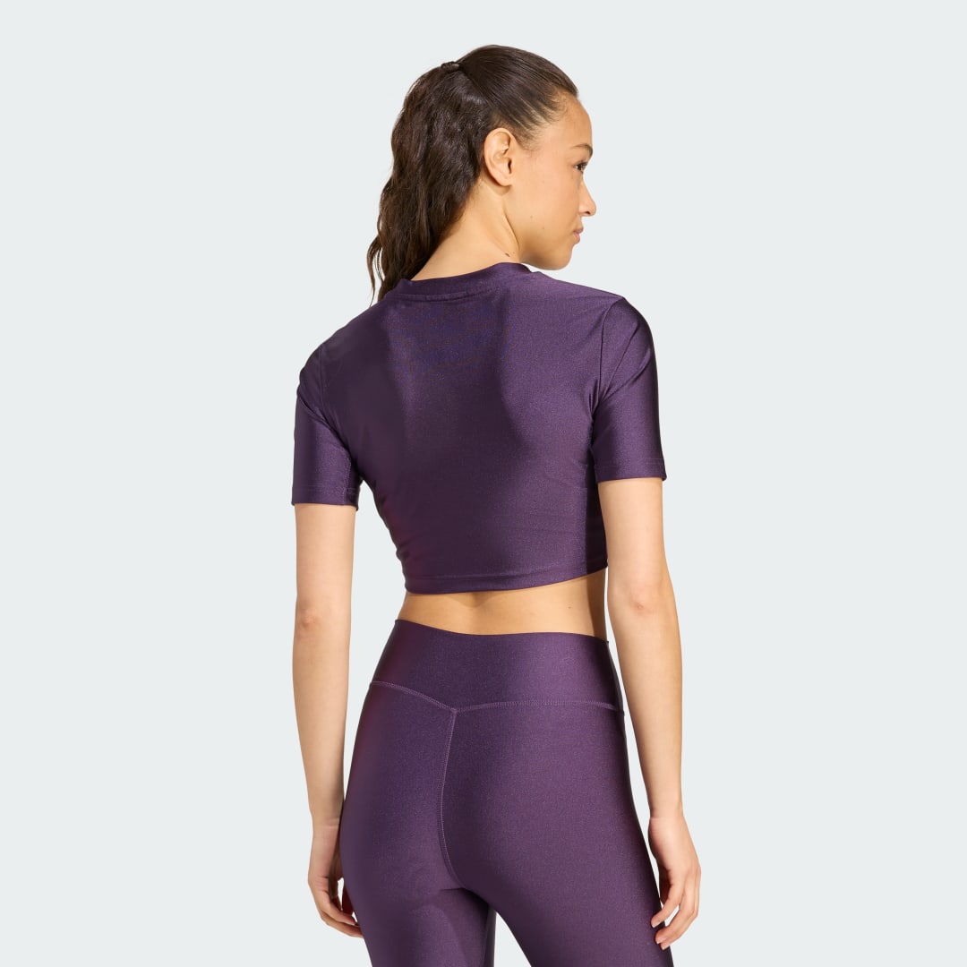 Detalle 2 de Camiseta brillante de entrenamiento Essentials de Adidas: ligero rendimiento en color violeta