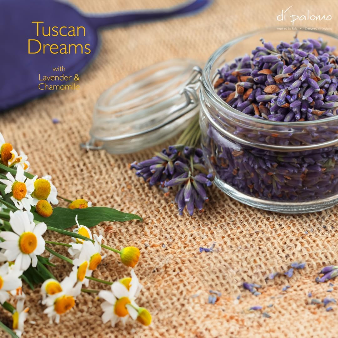 Detalle de Di Palomo Tuscan Dreams Indulgent Luxury Bathing Collection (300ml) Bathing Bubbles & 2 Bath Fizzers with Lavender & Chamomile