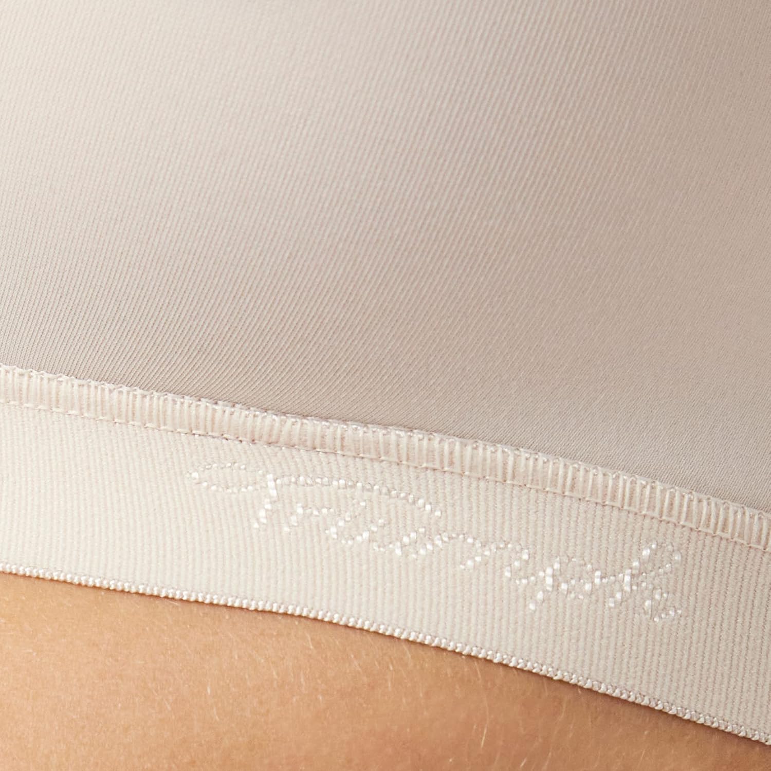 Detalle 2 de Triumph Micro Fun N dambehå utan bygel med släta, formpressade kupor