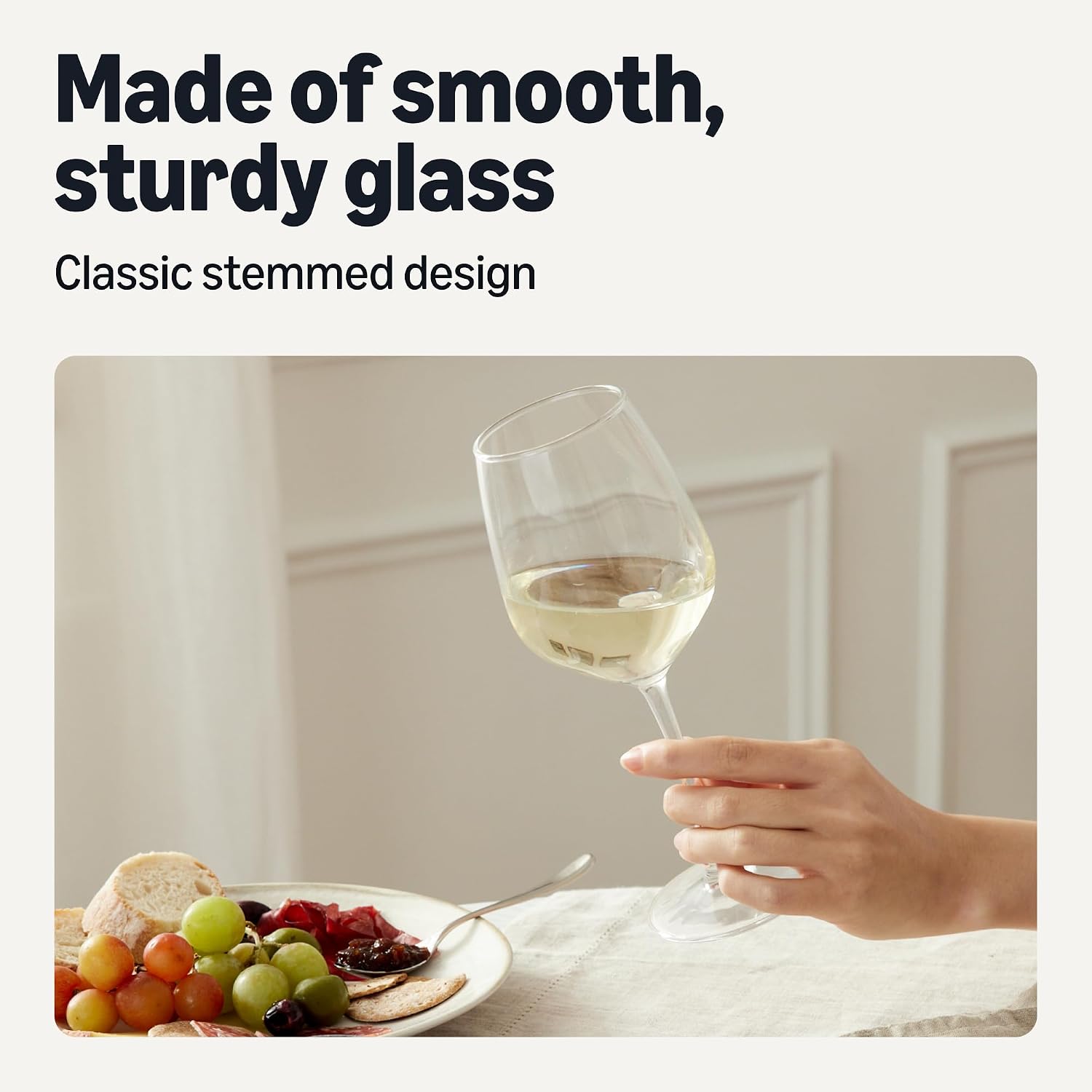Detalle de Amazon Basics Stemmed White Wine Glasses, 6-Piece Set (354.8 ml)