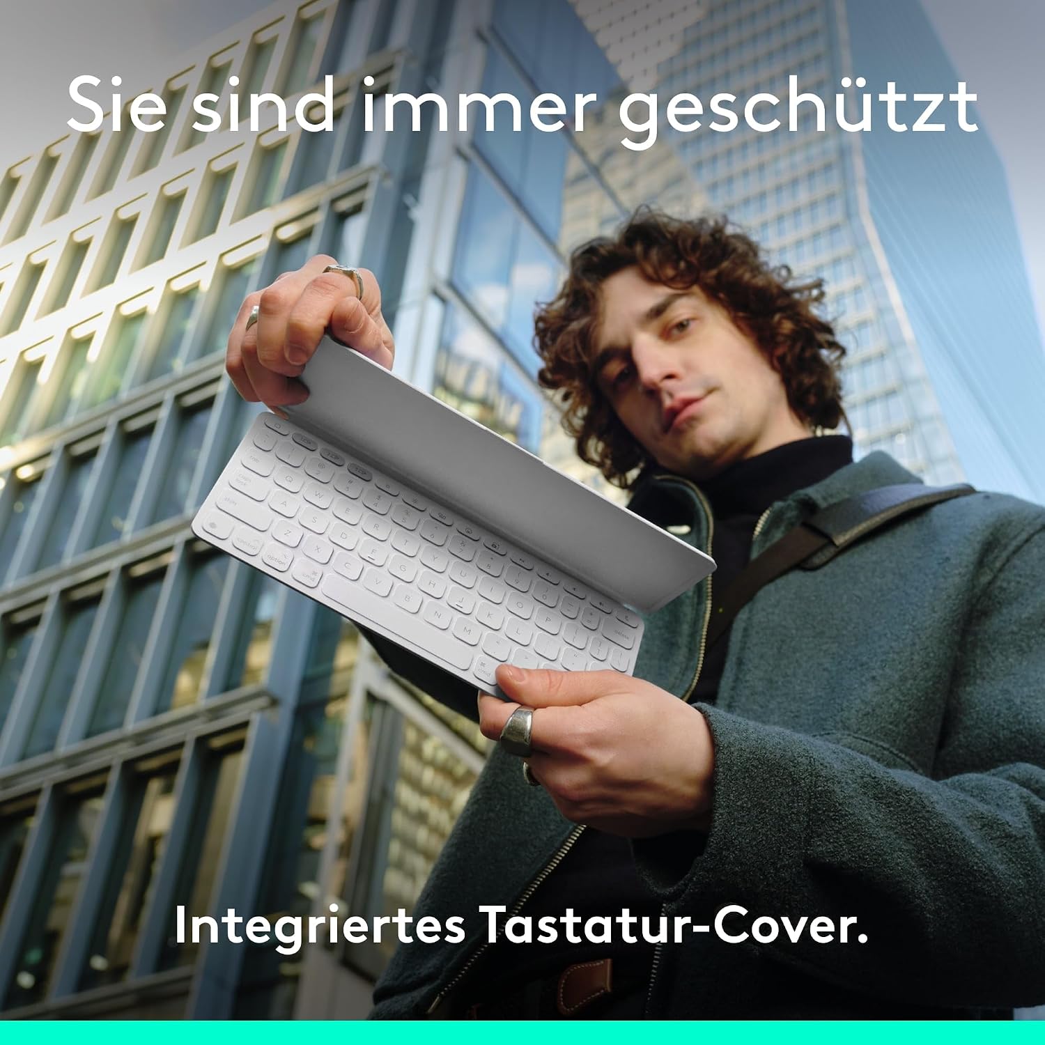 Detalle 1 de Logitech Keys-To-Go 2 Tastatur DEU QWERTZ Hellgrau