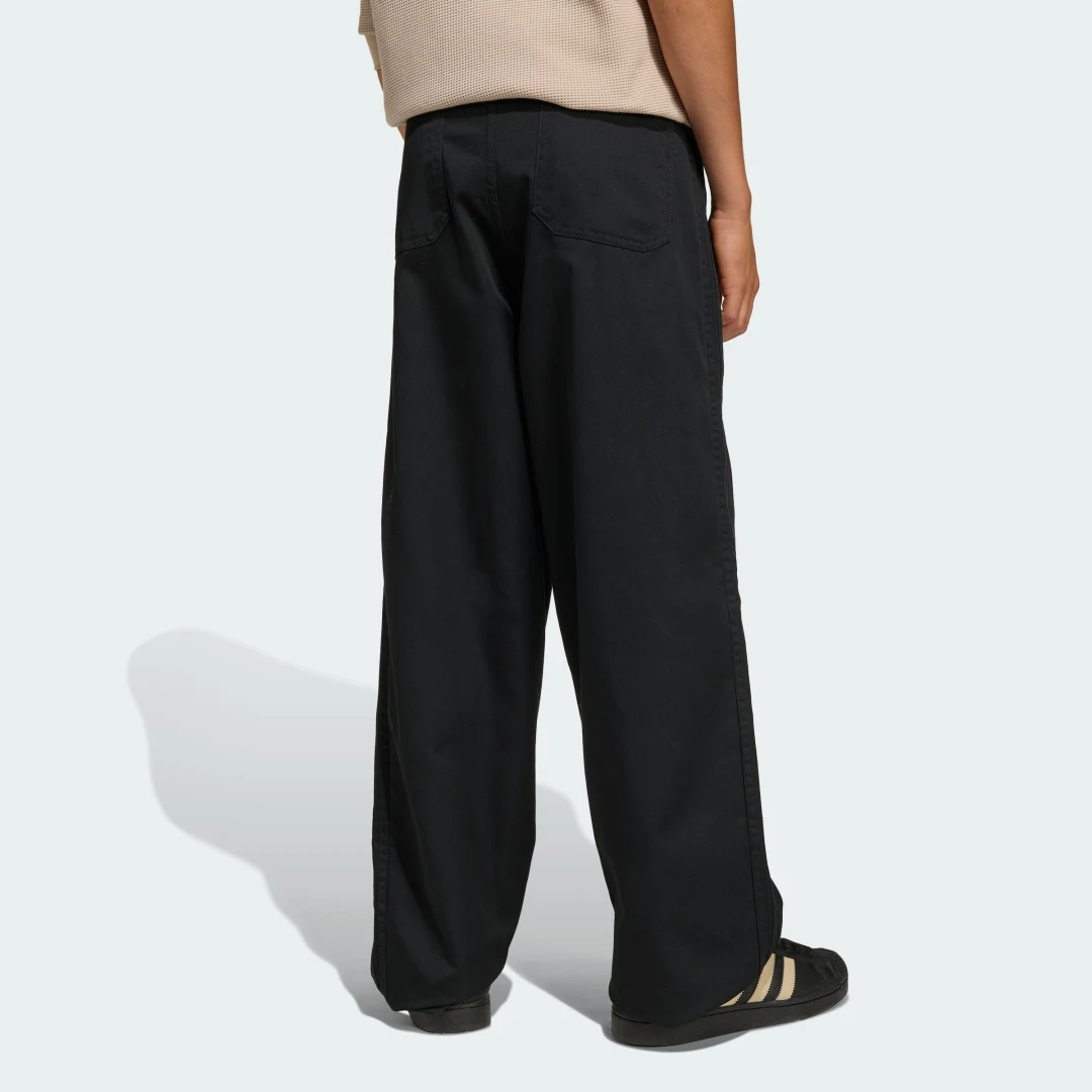 Detalle de Pantalón de Sarga Adidas negro