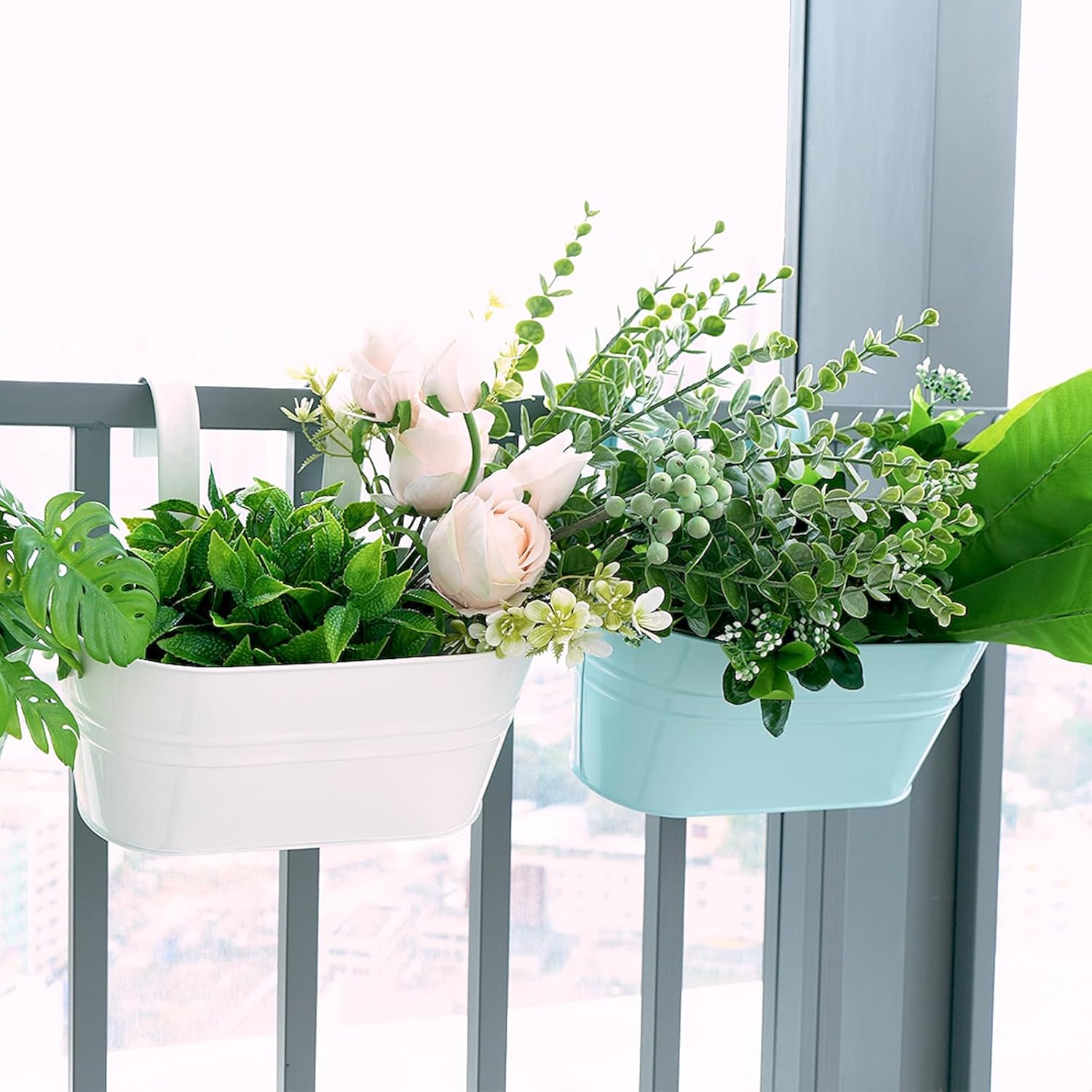 Thumbnail 4 de KINGLAKE 4pc Coloured Metal Hanging Plant Pots with Detachable Hooks (27cm) – Macaron Style