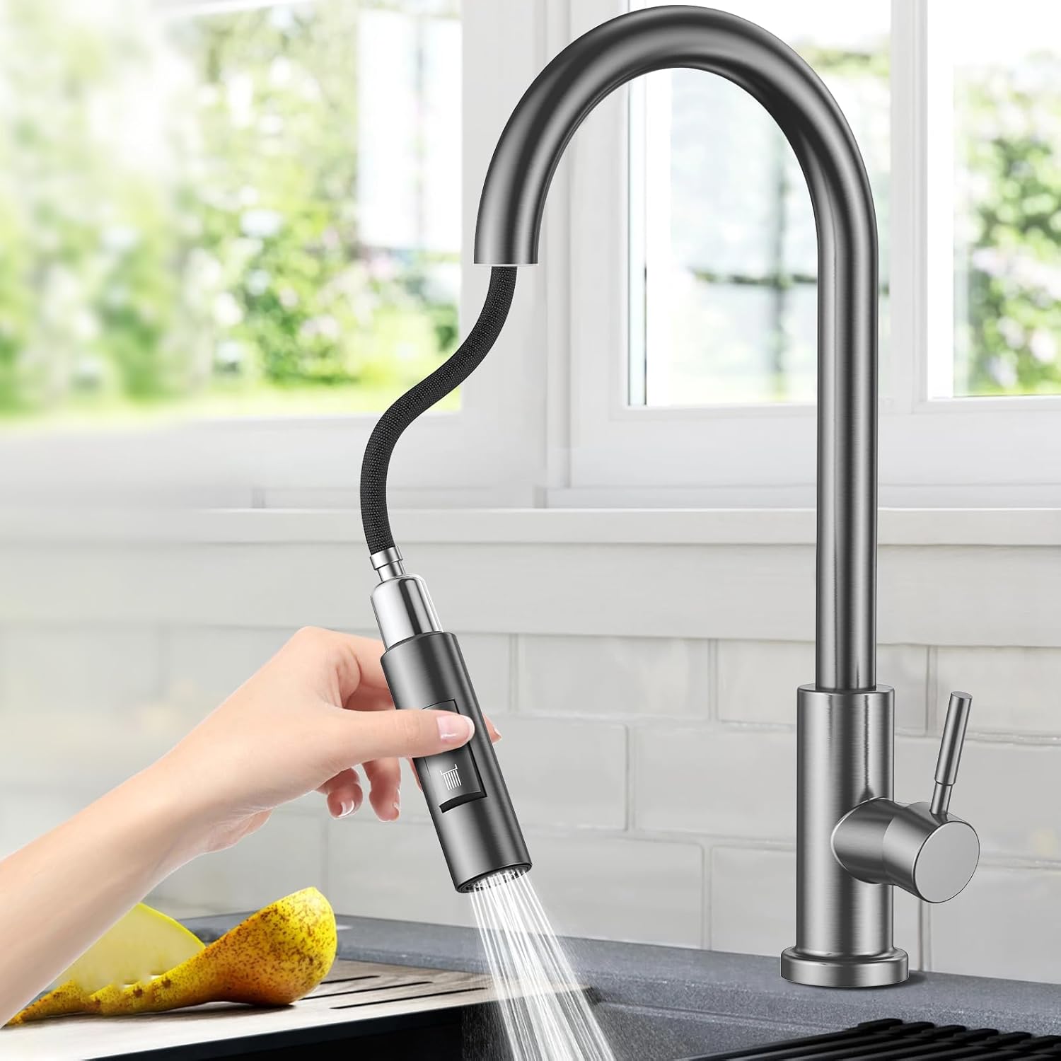 Rubinetto cucina con doccetta a 360°