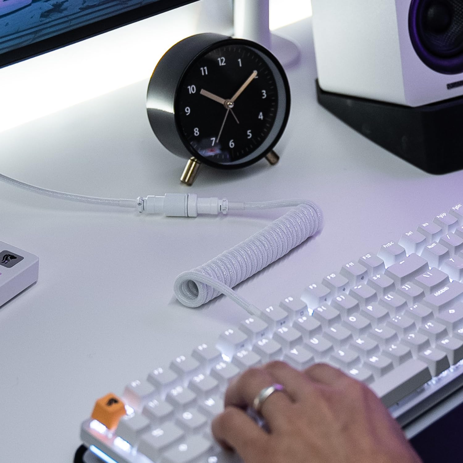 Thumbnail 5 de GLORIOUS Gaming Premium Coiled Keyboard Cable - Gold-Plated USB-A to USB-C, Ghost White