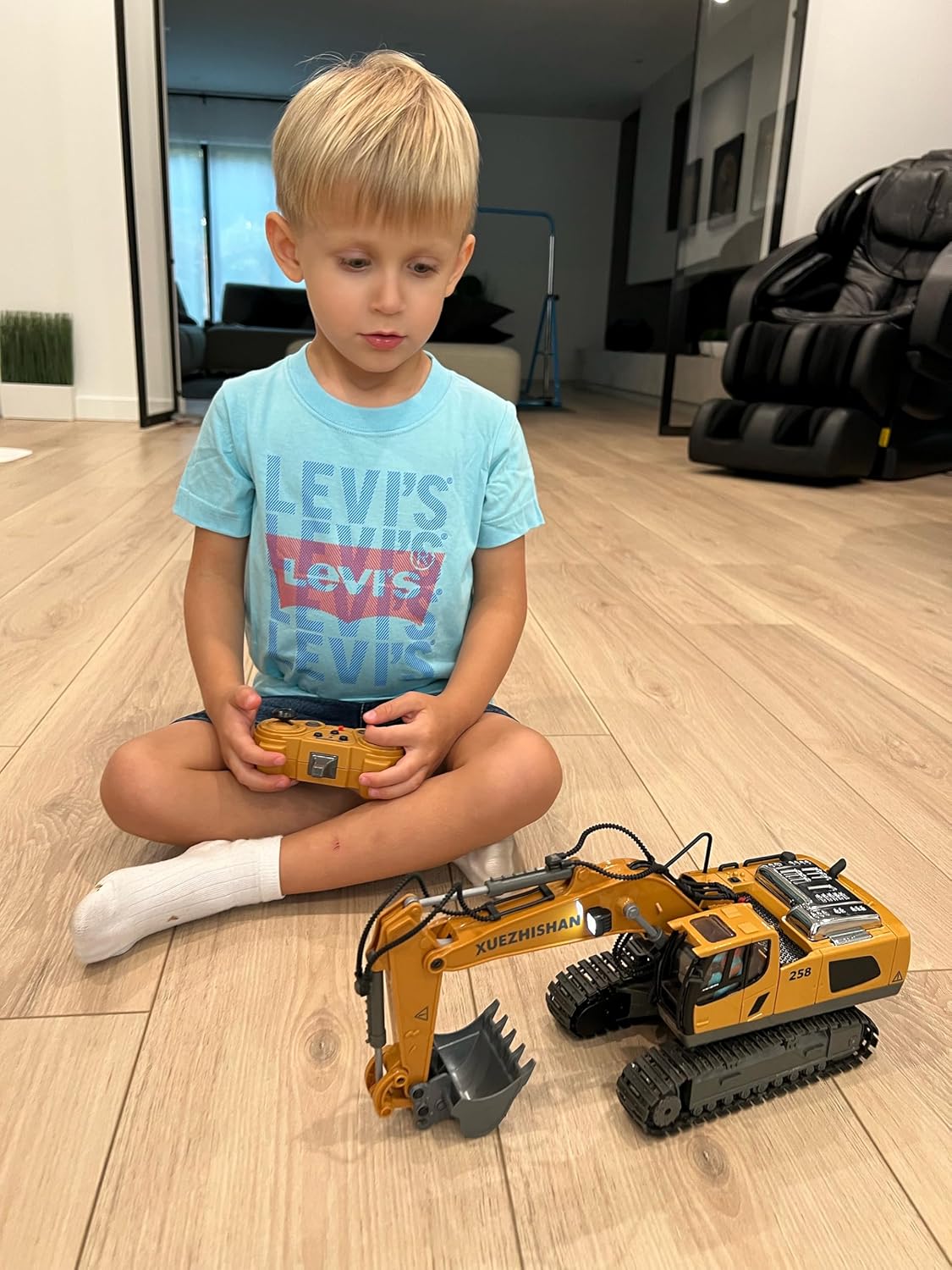 Thumbnail 6 de RC Excavator Remote Toy 11-Channel, 1200 mAh ⛏