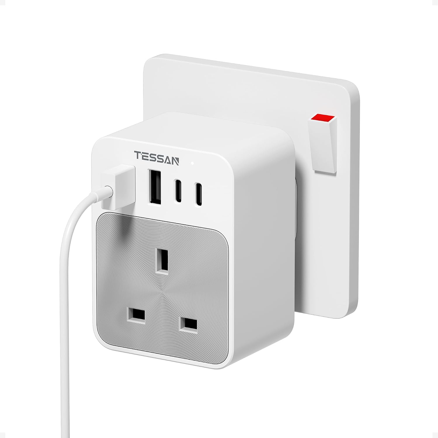 Detalle de TESSAN USB C Plug Adaptor UK 3250W multi-plug socket 🔌
