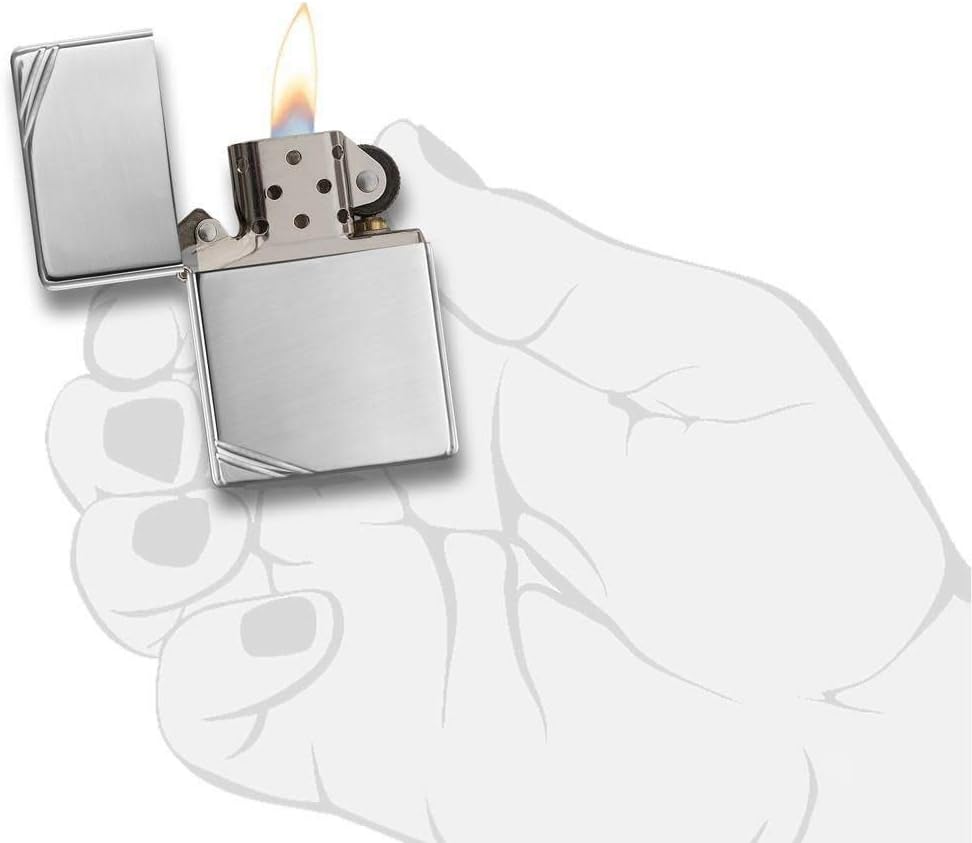 Detalle 2 de Zippo 267 Vintage Street – chromowana zapalniczka benzynowa z mosiądzu
