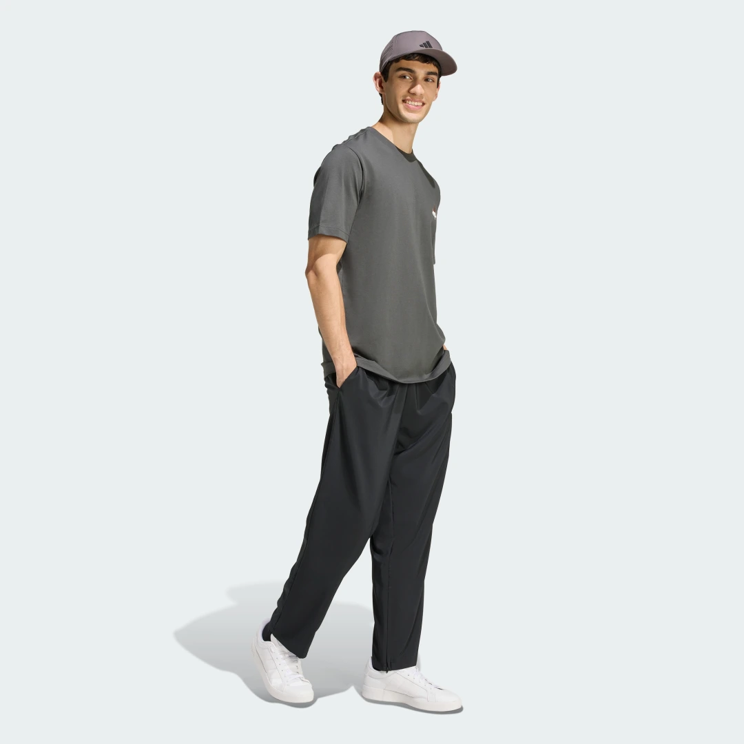 Detalle de Camiseta estampada Coffee Café Cheesecake de Adidas – gris