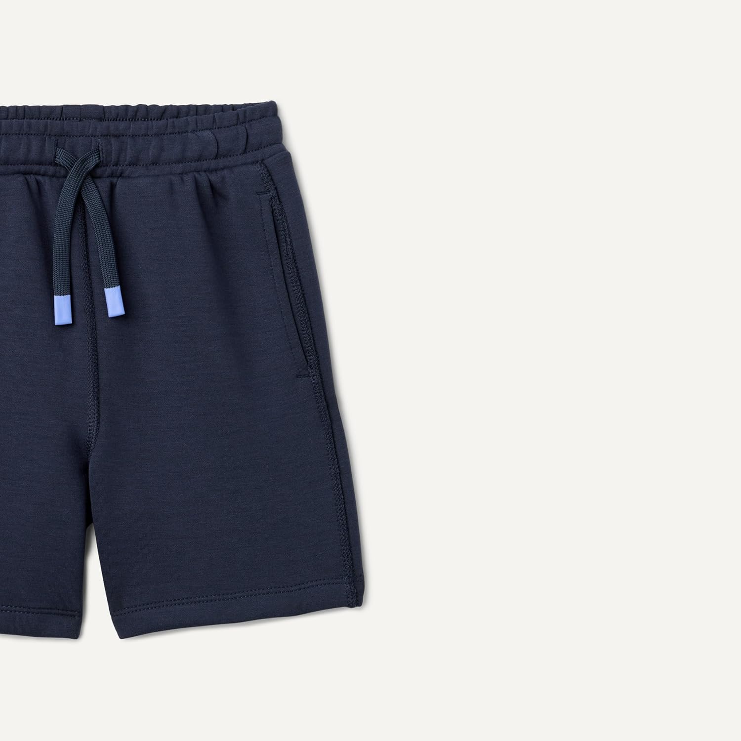 Thumbnail 1 de Amazon Essentials Active Regular-Fit Sports Shorts for Kids