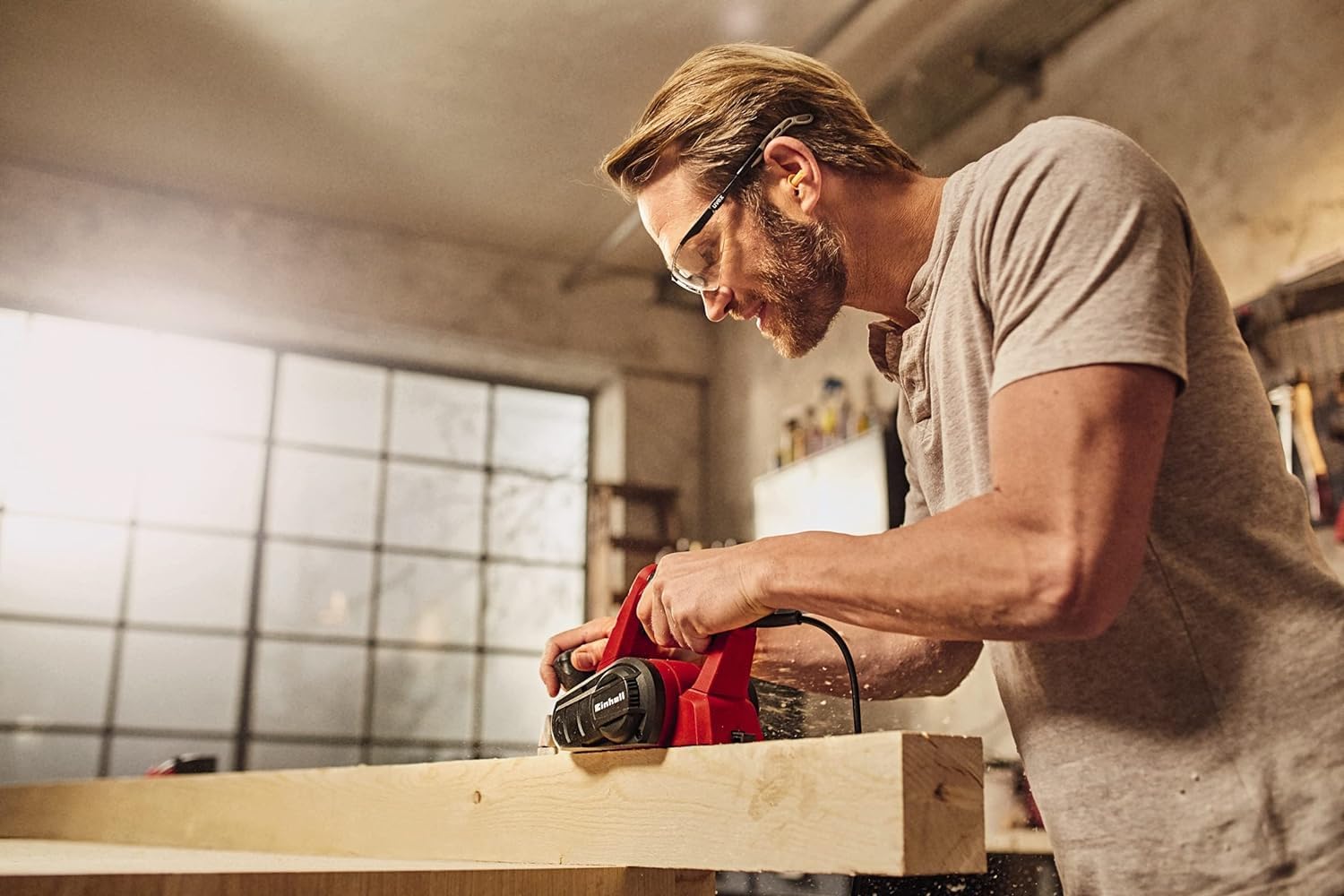 Thumbnail 1 de Einhell Electric Planer 750W with Aluminium Soleplate and 82 mm Plane Width